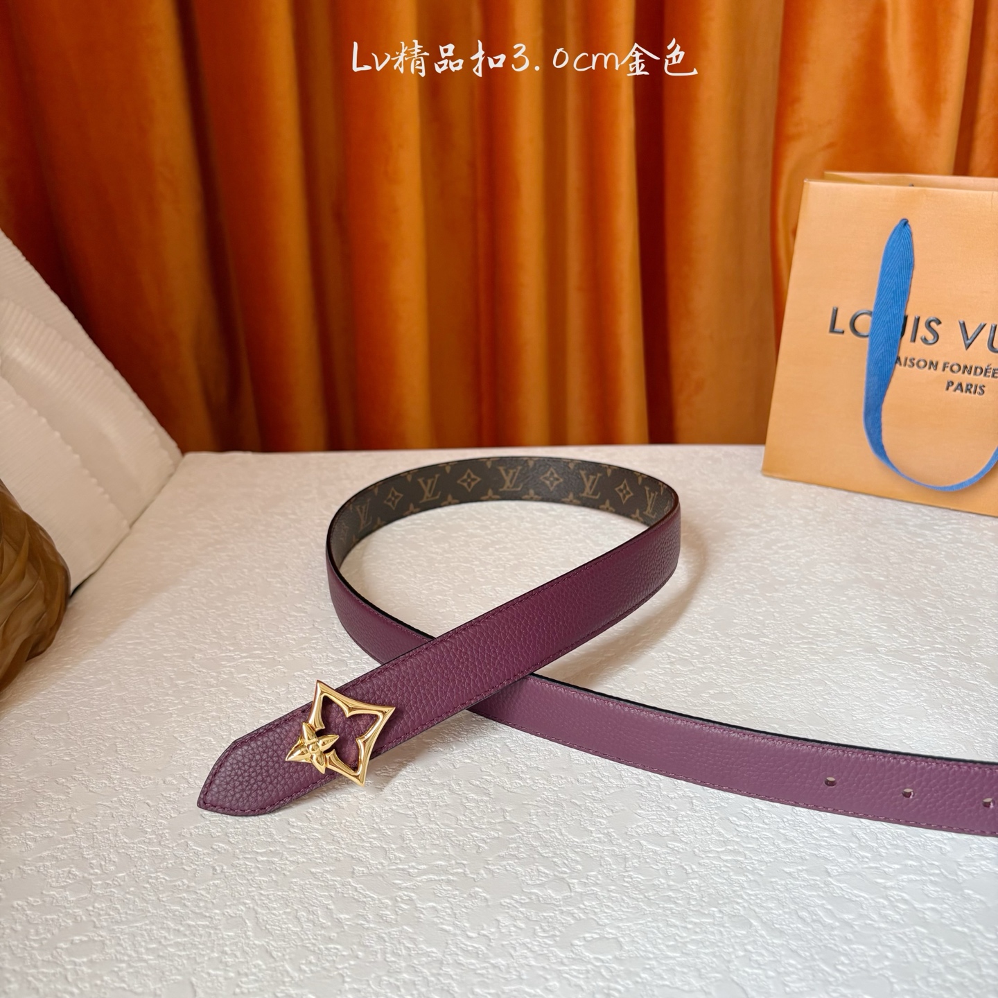 【LOUIS VUITTON】：经典原单品质，荔枝纹压花搭配咖色经典印花，原单精品挂扣，精工制作，细节看