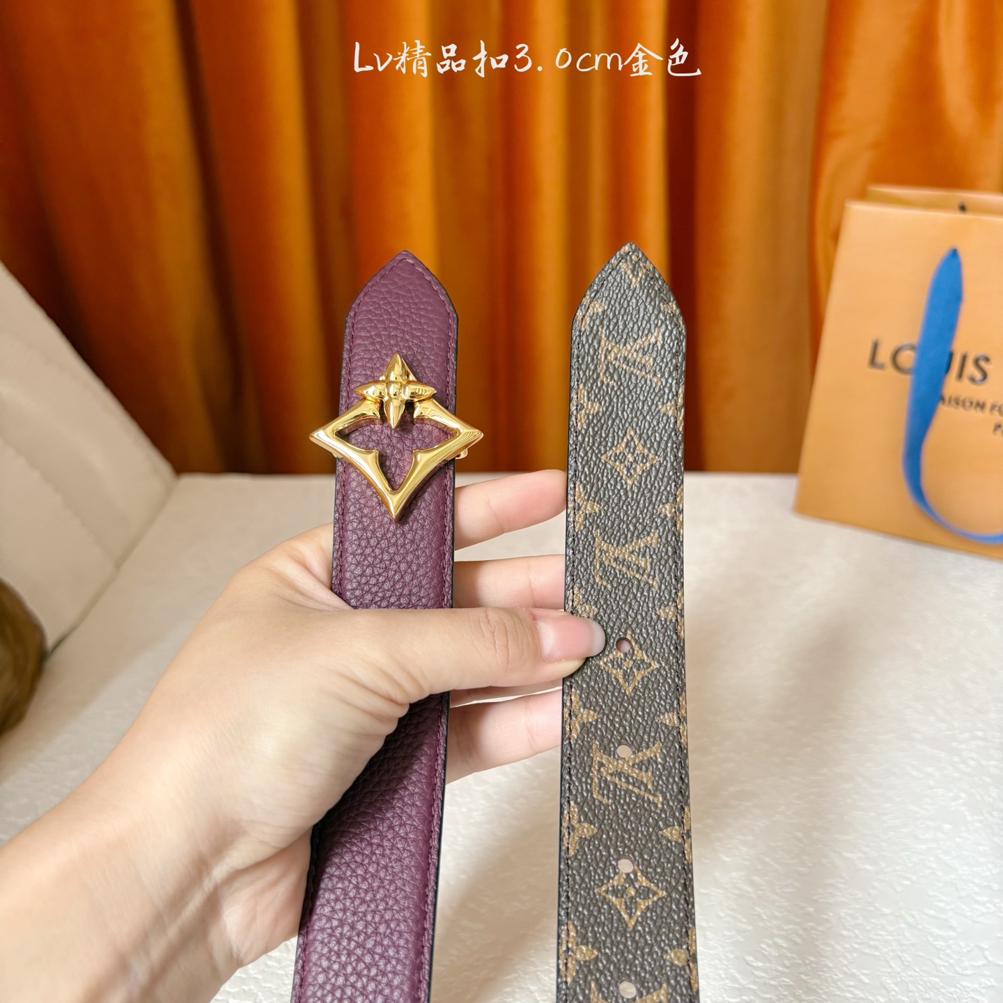 【LOUIS VUITTON】：经典原单品质，荔枝纹压花搭配咖色经典印花，原单精品挂扣，精工制作，细节看