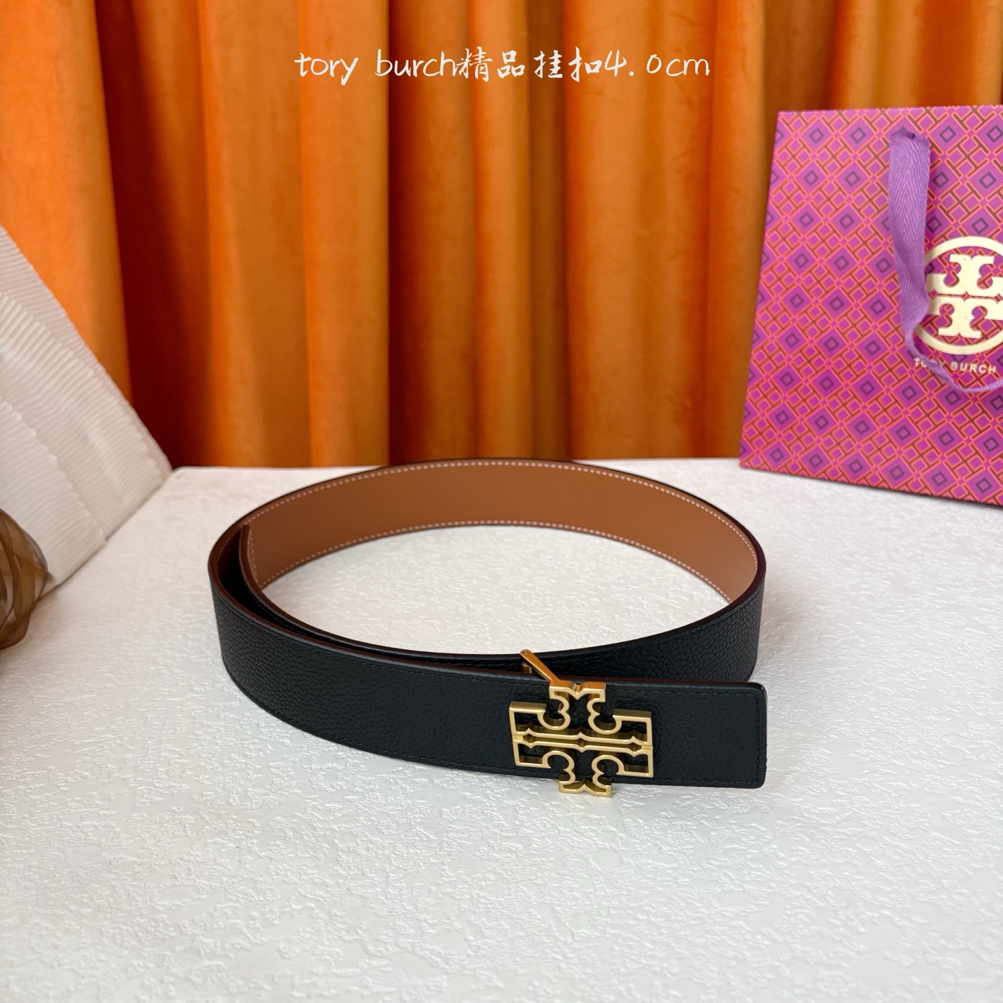 TORY BURCH汤丽柏琦双面腰带采用图形化双Tlogo扣件 正反两面颜色各异 4 0cm