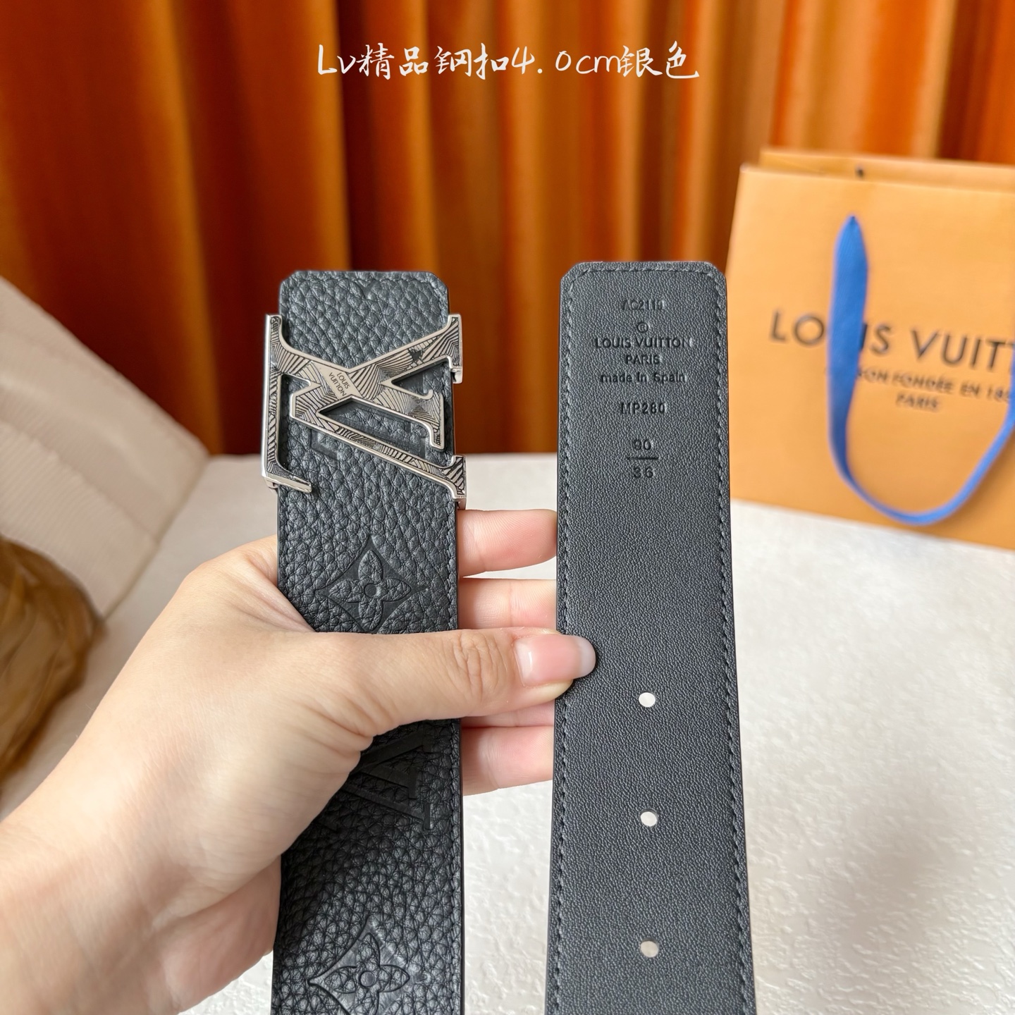 LOUIS VUITTON驴牌 经典原单品质 经典压花面配原版平纹底 4 0cm
