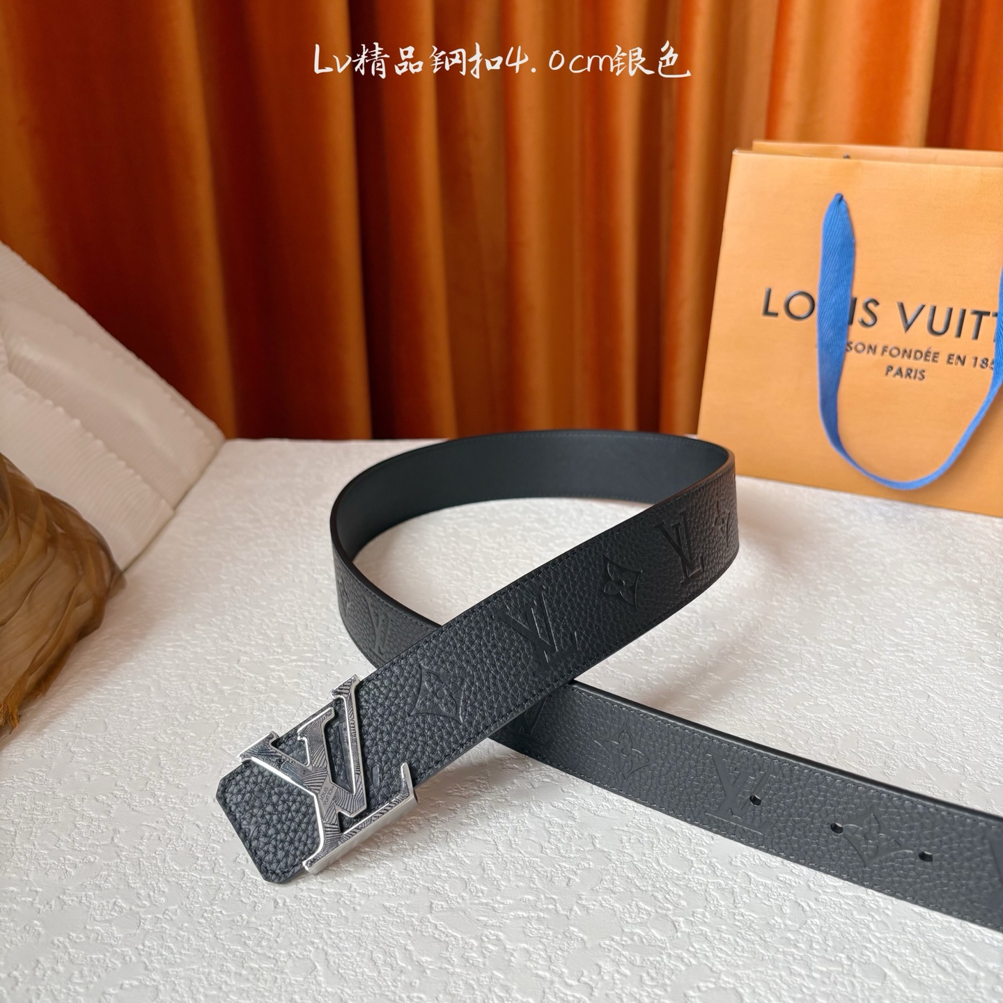 LOUIS VUITTON驴牌 经典原单品质 经典压花面配原版平纹底 4 0cm