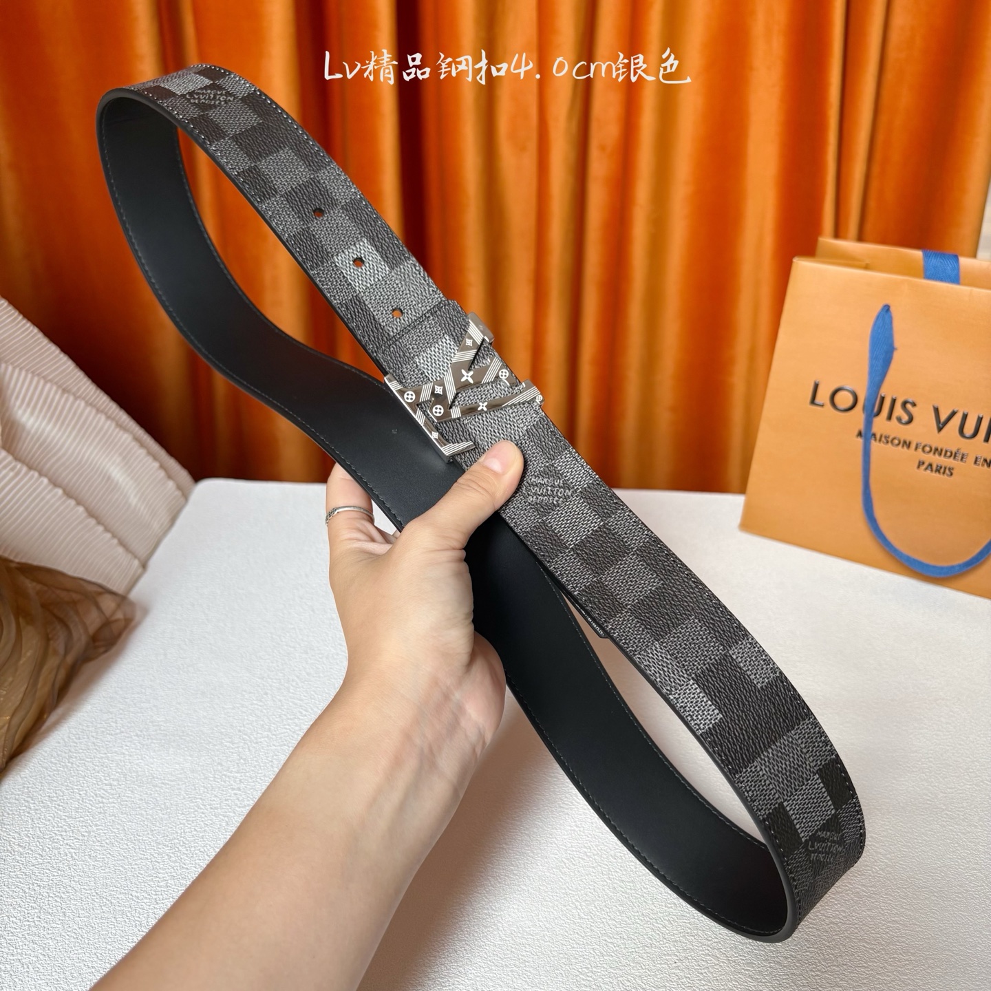 【LOUIS VUITTON】：经典原单品质，pvc印花面配原版平纹底，搭配原单精品钢扣，精工制作，细节