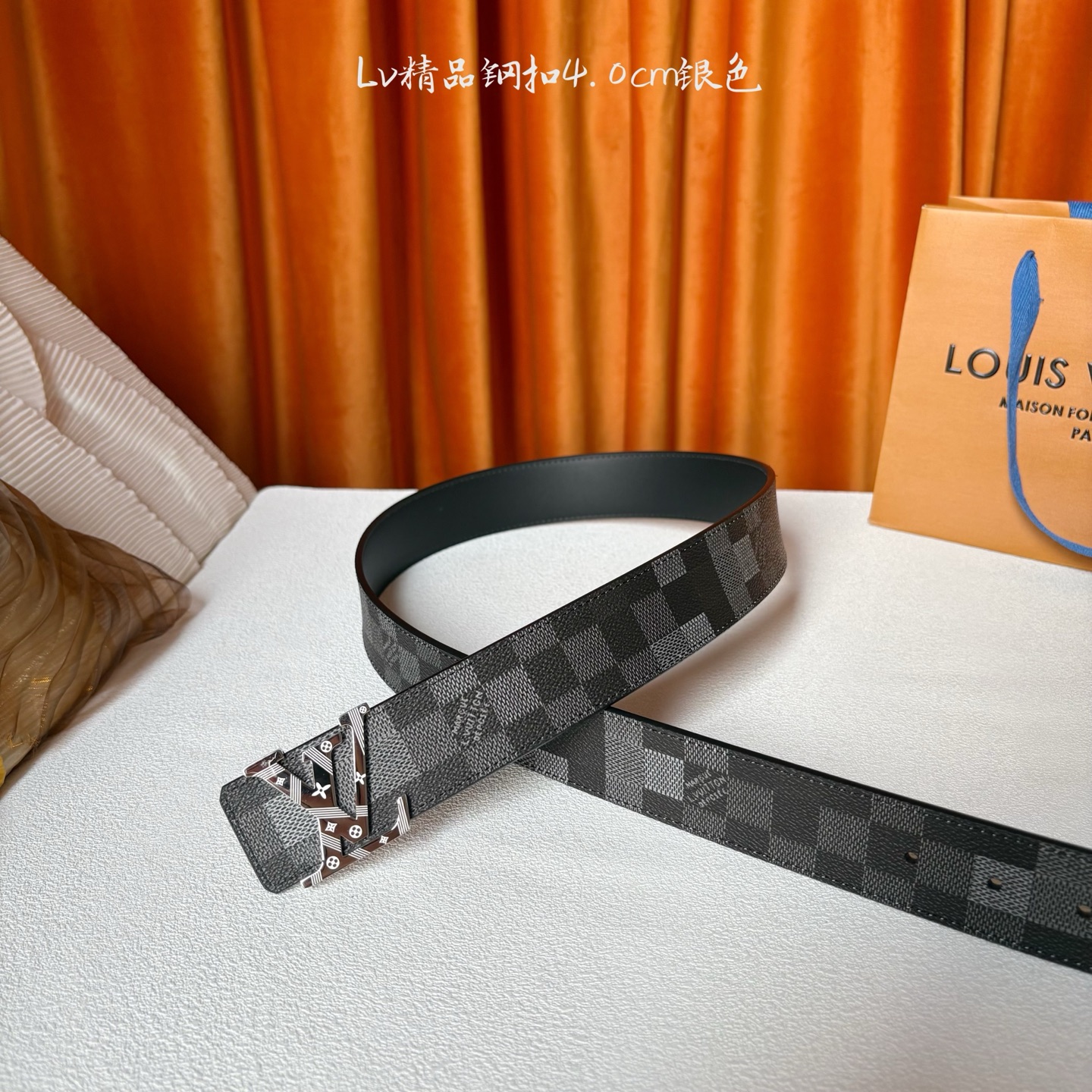 【LOUIS VUITTON】：经典原单品质，pvc印花面配原版平纹底，搭配原单精品钢扣，精工制作，细节