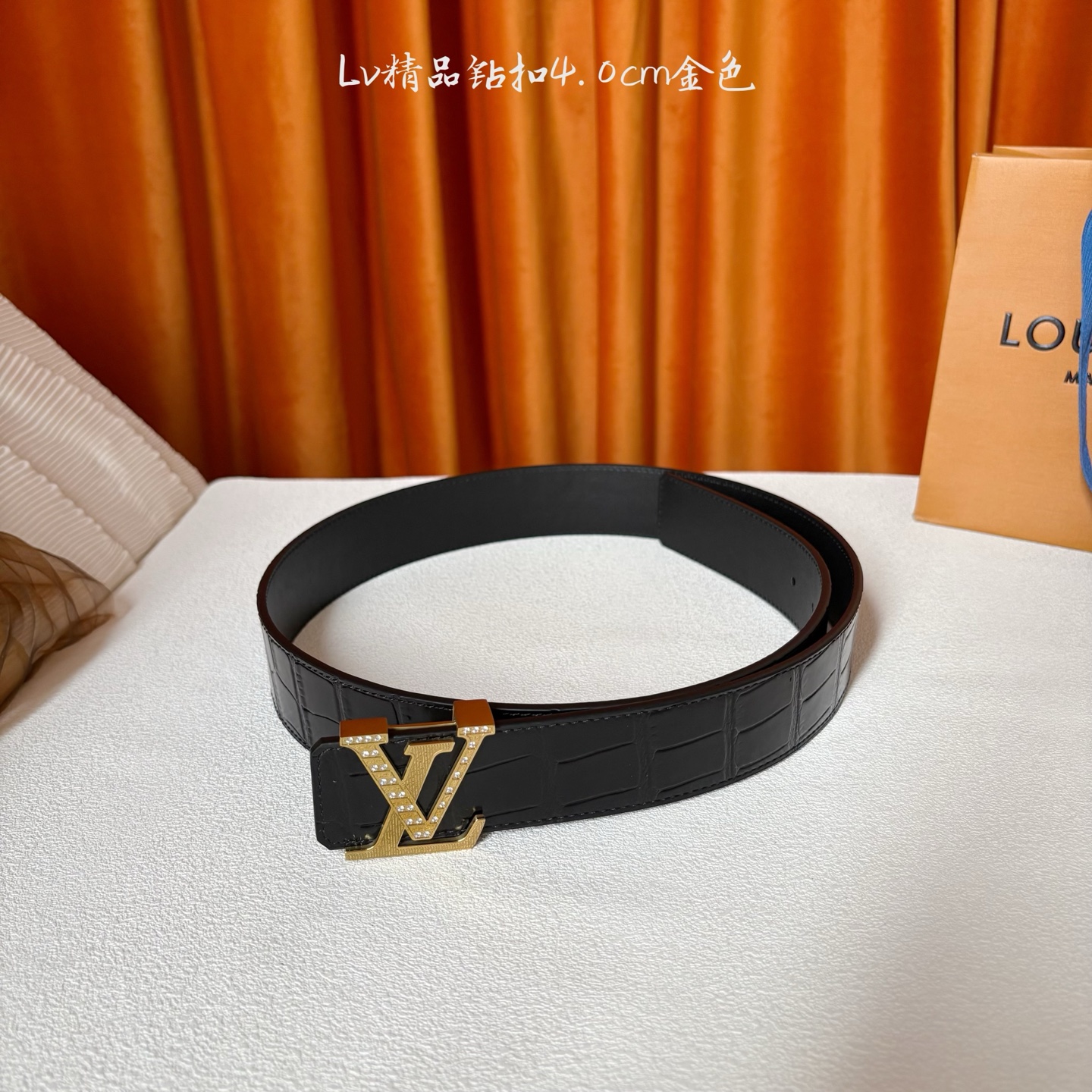 【LOUIS VUITTON驴牌】：经典原单品质，牛皮压鳄鱼纹面平纹底，搭配原单精品钻扣，精工制作，细节