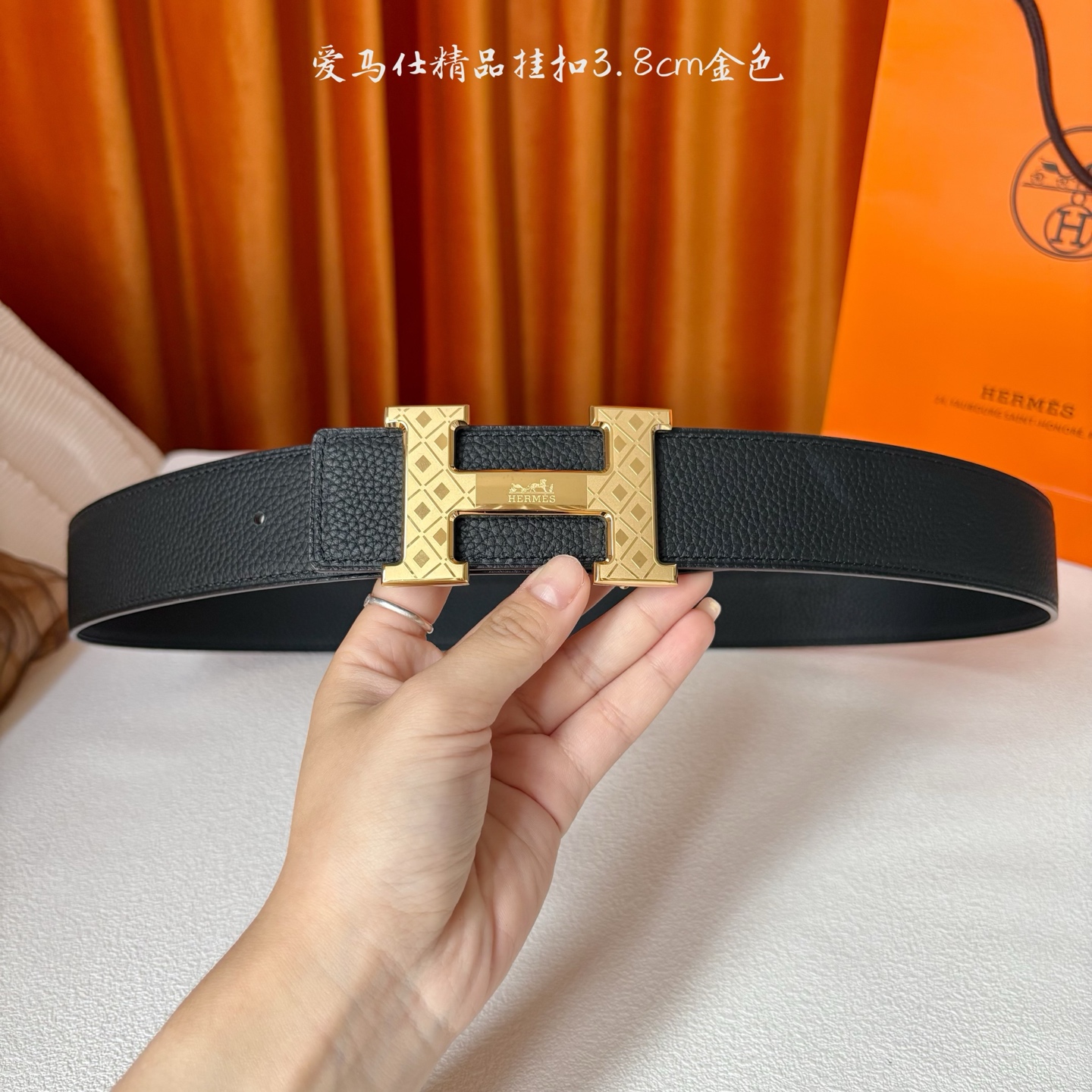 【爱马仕】Hermes 原单爱马仕，宽3.8cm进口原版皮带身，双面可两面用，精品电镀五金 ！