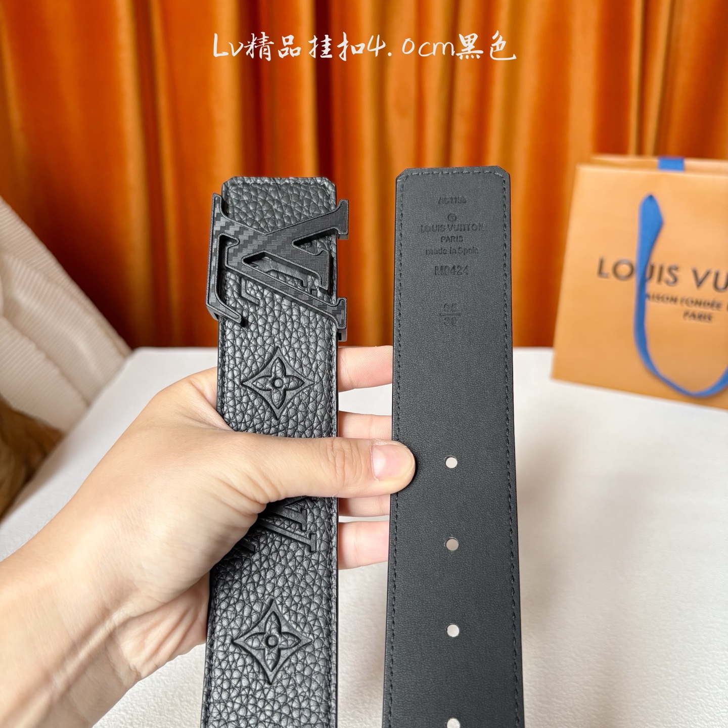 【LOUIS VUITTON驴牌】：经典原单品质，经典黑色压花荔枝纹原版平纹底，搭配原单精品钢扣，精工制