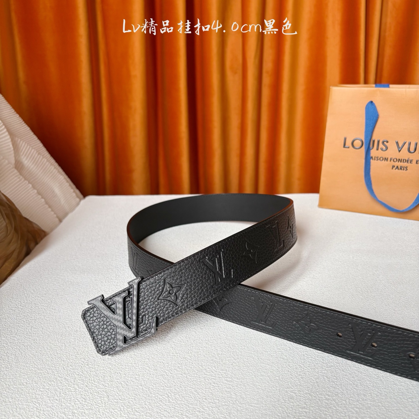 【LOUIS VUITTON驴牌】：经典原单品质，经典黑色压花荔枝纹原版平纹底，搭配原单精品钢扣，精工制