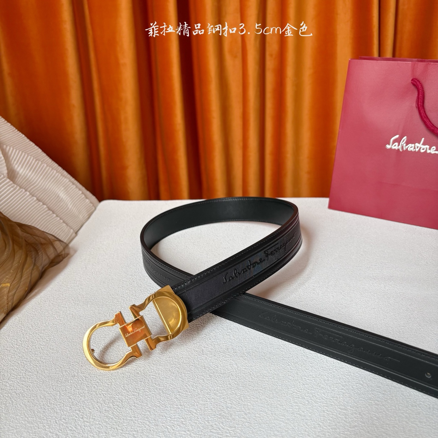 品牌：【菲拉】 菲拉进口小牛皮，手感细腻柔软。搭配纯钢精品扣，男士必备！宽度：3.5cm