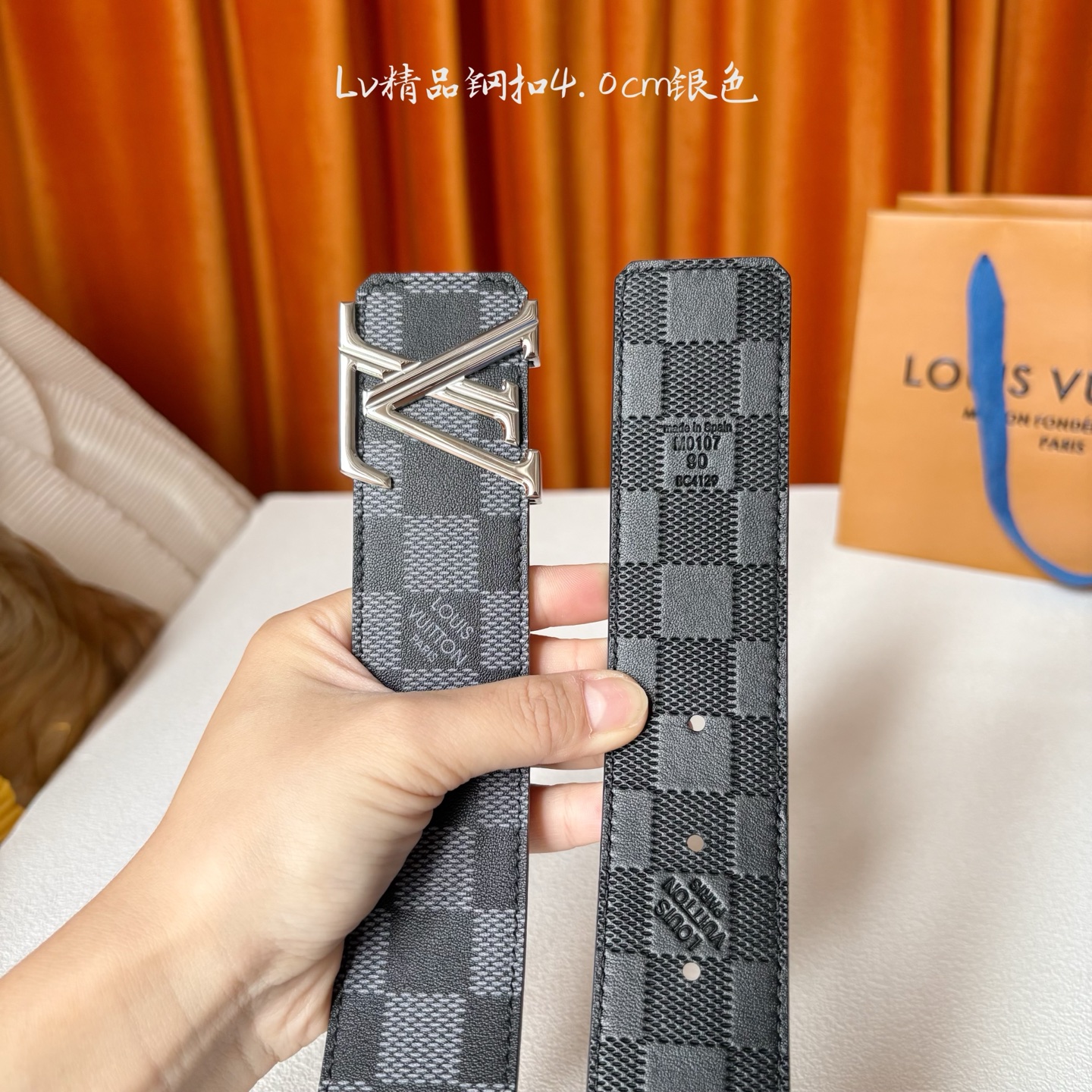 【LOUIS VUITTON驴牌】：经典原单品质，新款印花原版压花底，搭配原单精品钢扣，精工制作，细节看