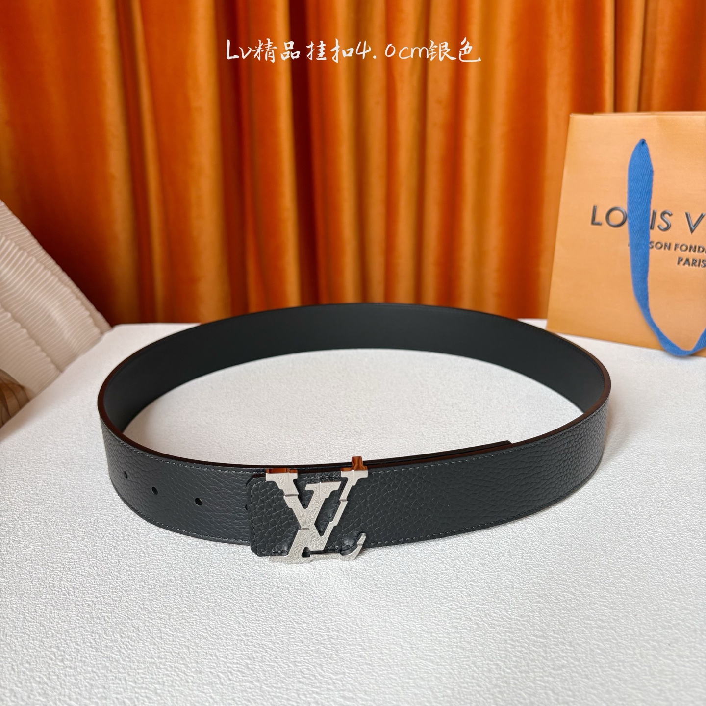 【LOUIS VUITTON驴牌】：经典原单品质，经典荔枝纹面平纹底，搭配原单精品挂扣，精工制作，细节看