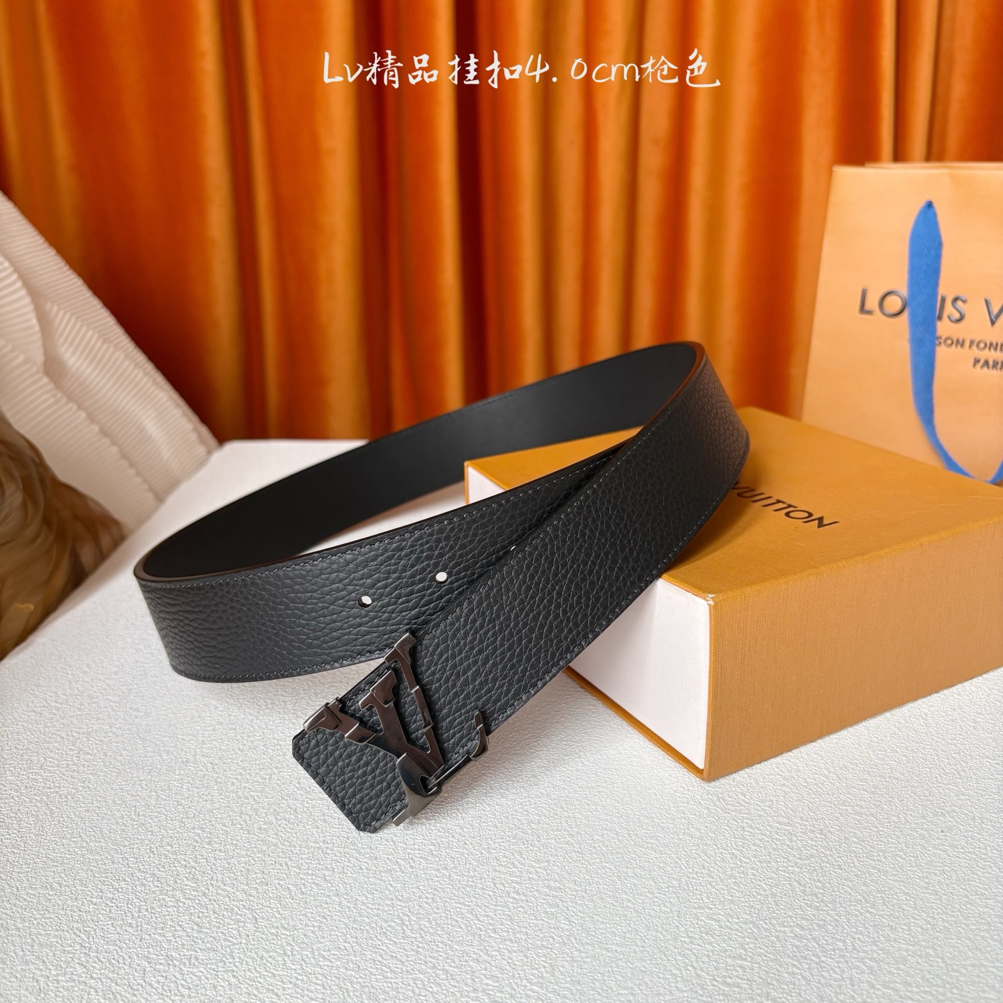 【LOUIS VUITTON驴牌】：经典原单品质，经典荔枝纹面平纹底，搭配原单精品挂扣，精工制作，细节看