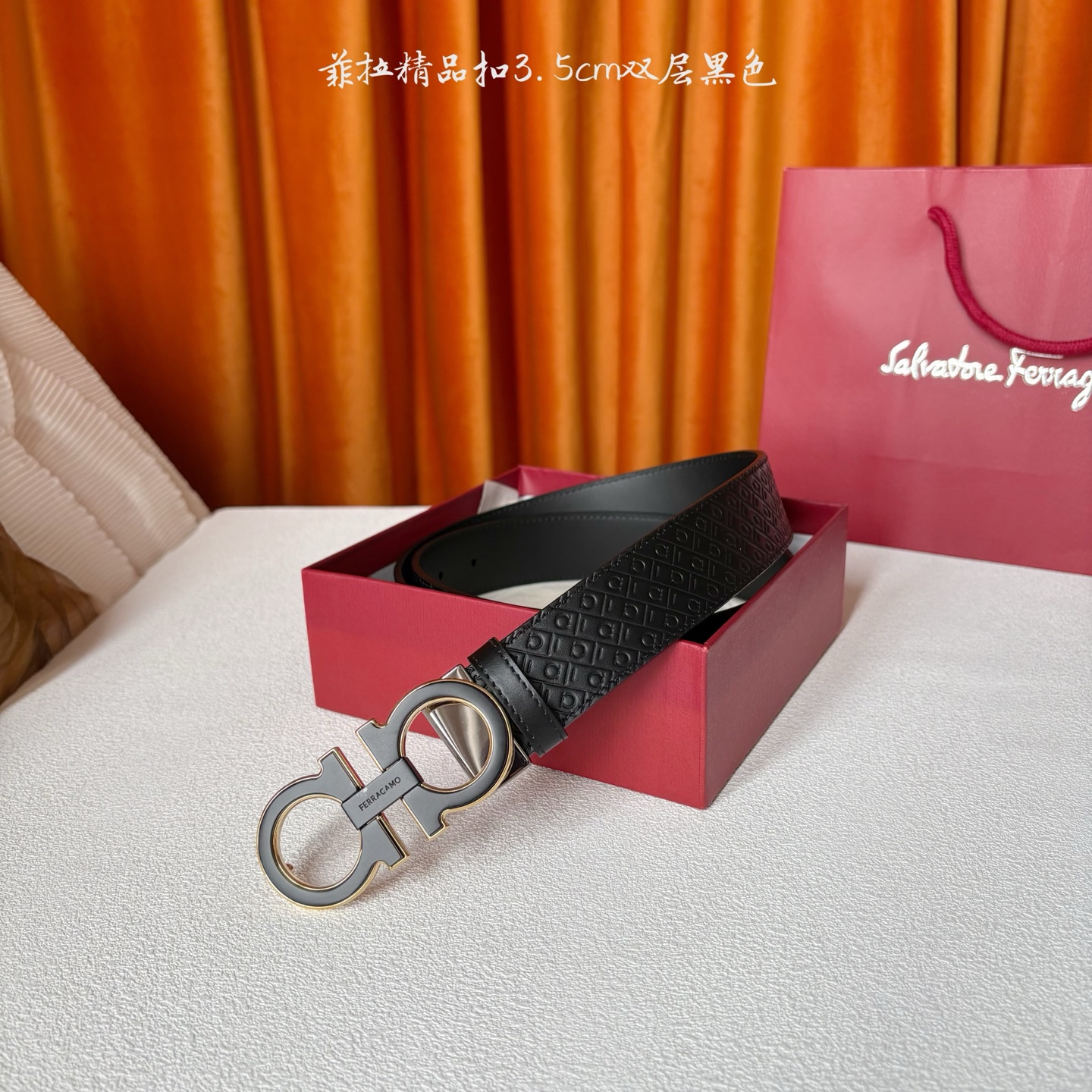 菲拉格慕男款进口小牛皮，手感细腻柔软。搭配纯铜精品扣，男士必备！宽度：3.5cm