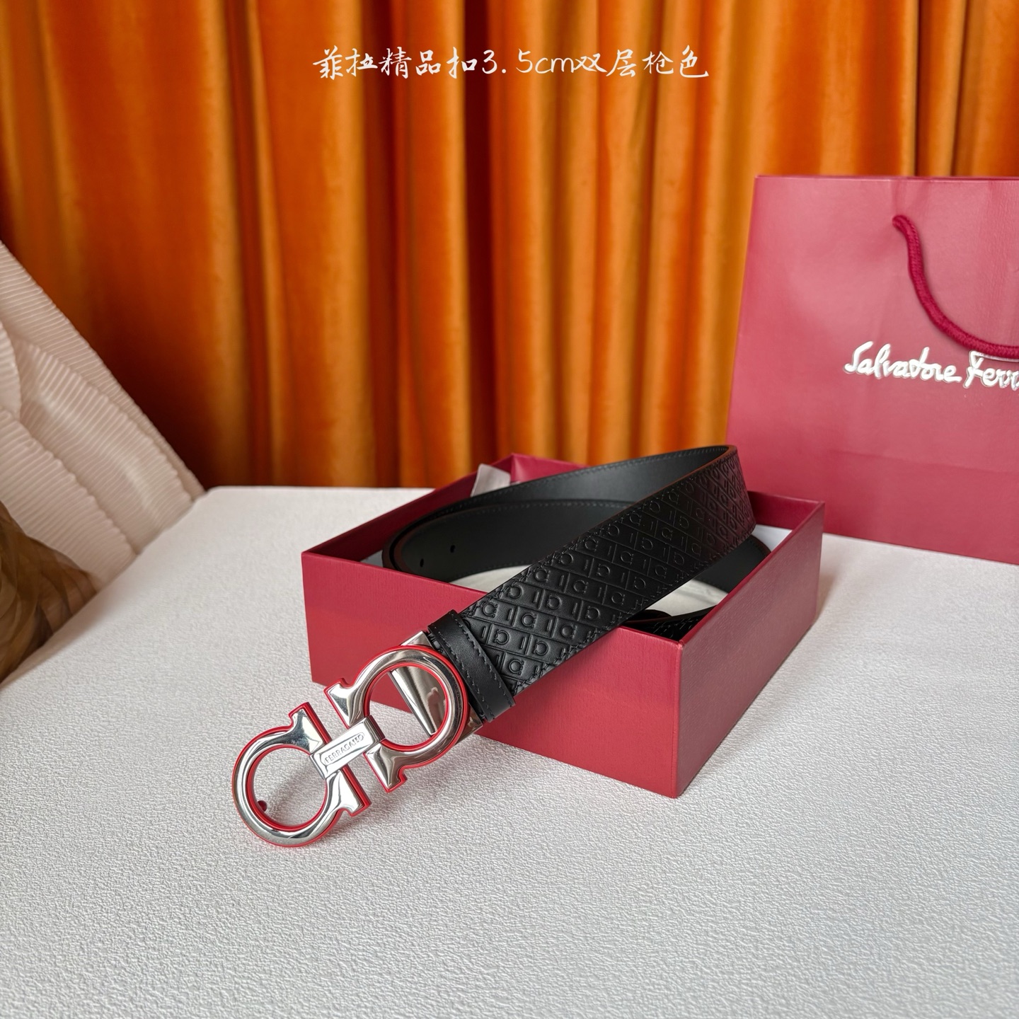 菲拉格慕男款进口小牛皮，手感细腻柔软。搭配纯铜精品扣，男士必备！宽度：3.5cm