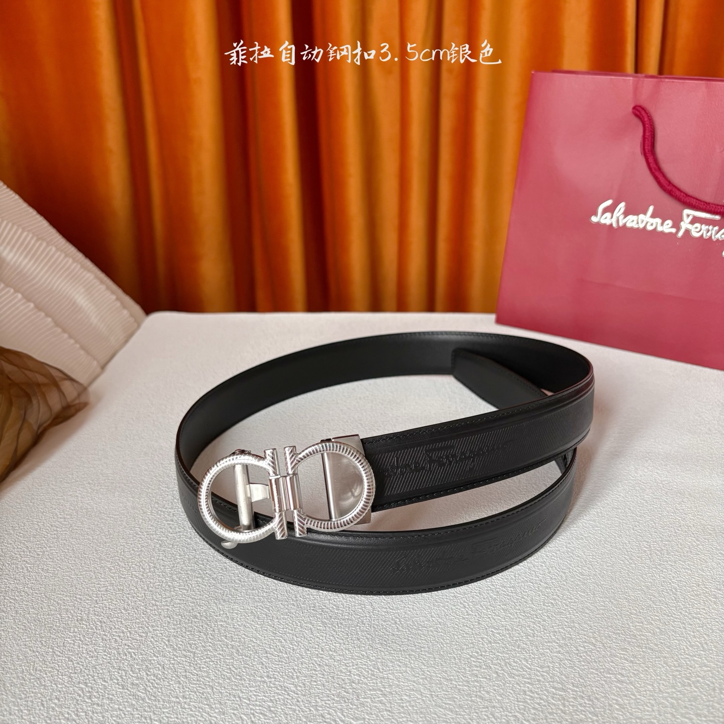 品牌：【菲拉】 菲拉进口小牛皮，手感细腻柔软。搭配纯钢自动精品扣，男士必备！宽度：3.5cm