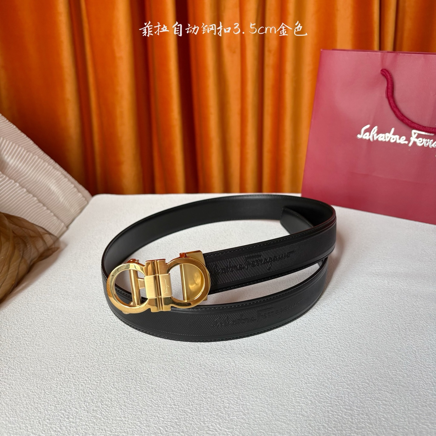 品牌：【菲拉】 菲拉进口小牛皮，手感细腻柔软。搭配纯钢自动精品扣，男士必备！宽度：3.5cm