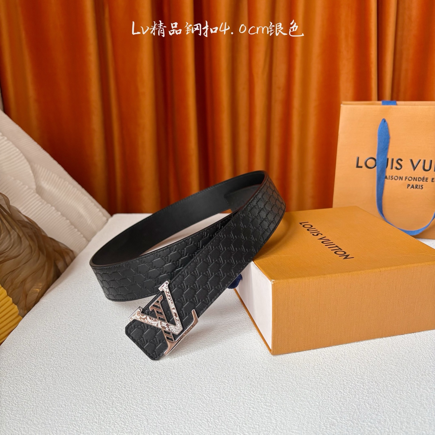【LOUIS VUITTON驴牌】：经典原单品质，原版压花面搭配原单精品挂扣，精工制作，细节看图，实物拍
