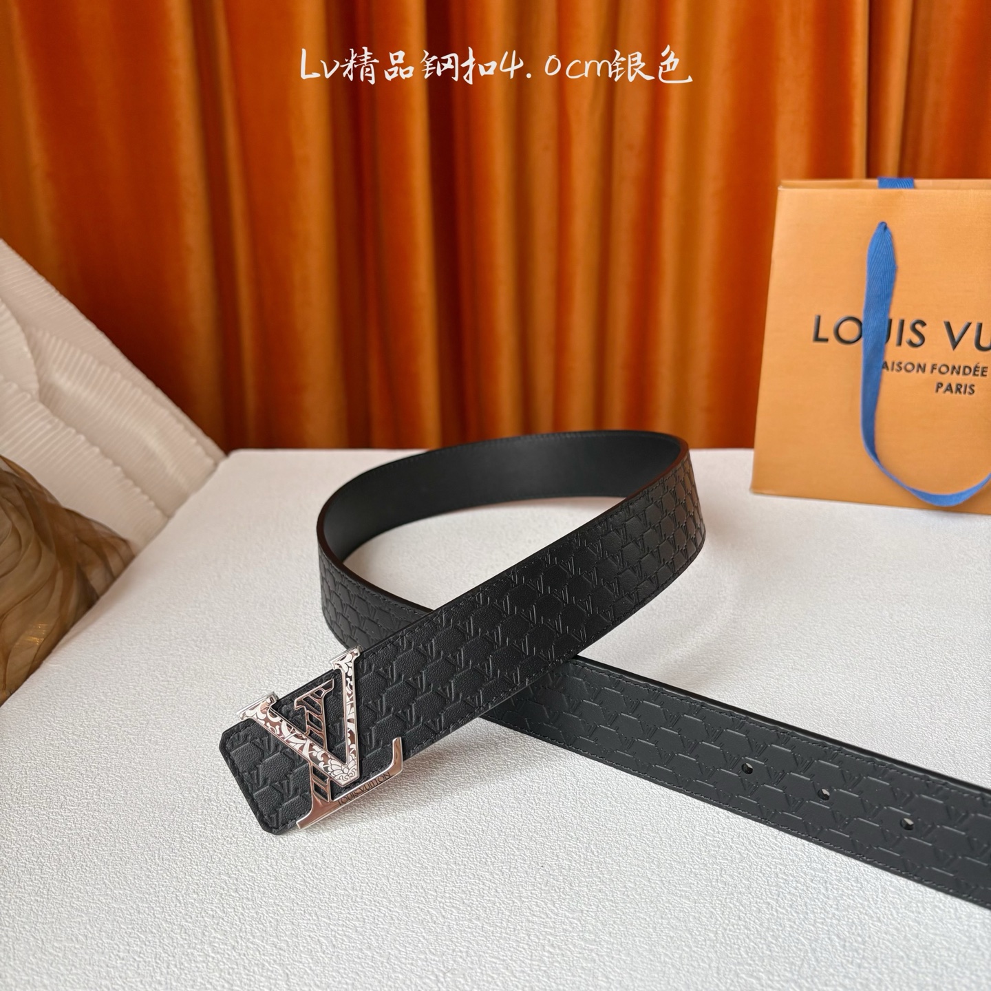 【LOUIS VUITTON驴牌】：经典原单品质，原版压花面搭配原单精品挂扣，精工制作，细节看图，实物拍