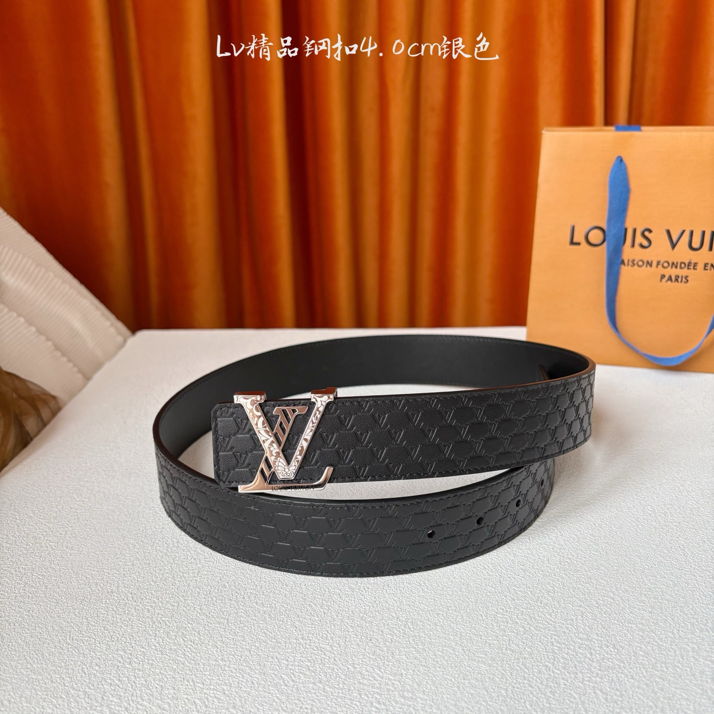 【LOUIS VUITTON驴牌】：经典原单品质，原版压花面搭配原单精品挂扣，精工制作，细节看图，实物拍