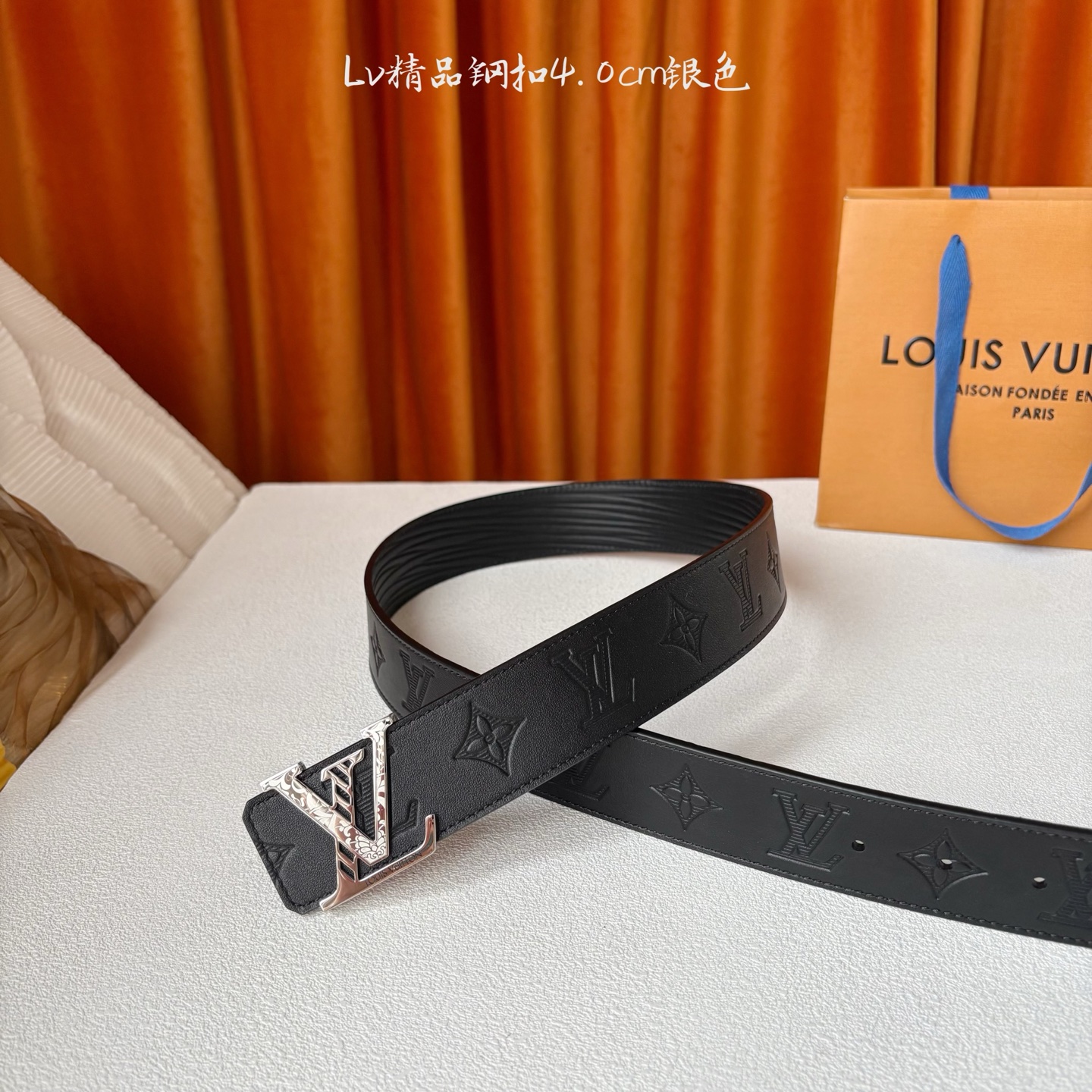 【LOUIS VUITTON驴牌】：经典原单品质，原版压花面搭配原单精品挂扣，精工制作，细节看图，实物拍