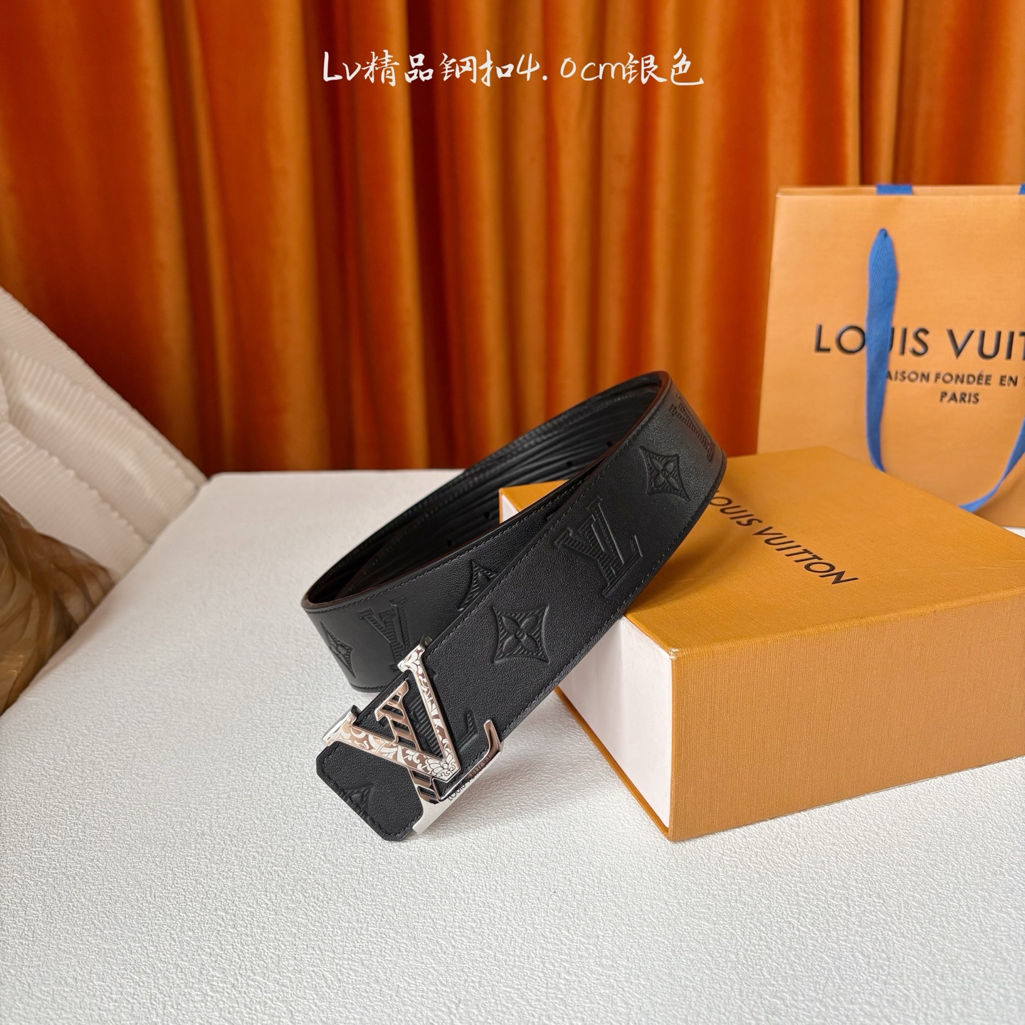 【LOUIS VUITTON驴牌】：经典原单品质，原版压花面搭配原单精品挂扣，精工制作，细节看图，实物拍