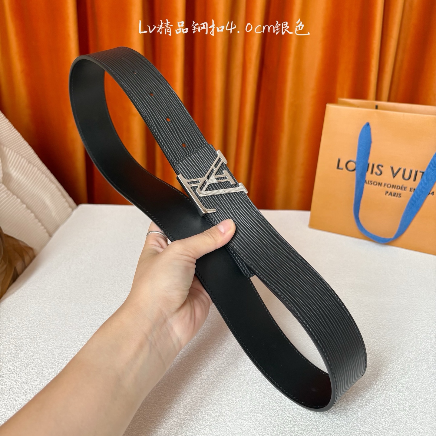 【LOUIS VUITTON驴牌】：经典原单品质，原版水波纹面搭配原单精品钢扣，精工制作，细节看图，实物