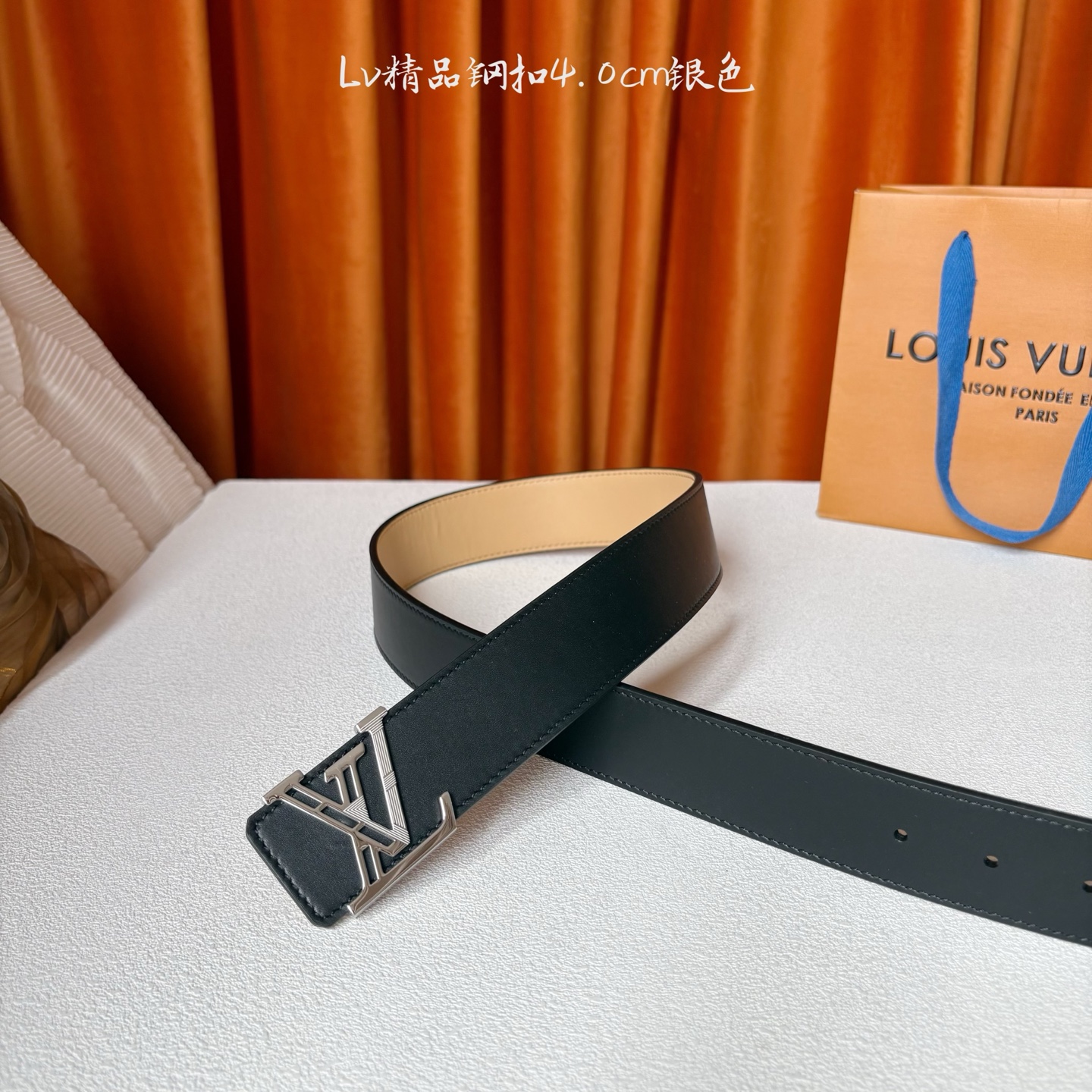 【LOUIS VUITTON驴牌】：经典原单品质，原版平纹面搭配原单精品钢扣，精工制作，细节看图，实物拍