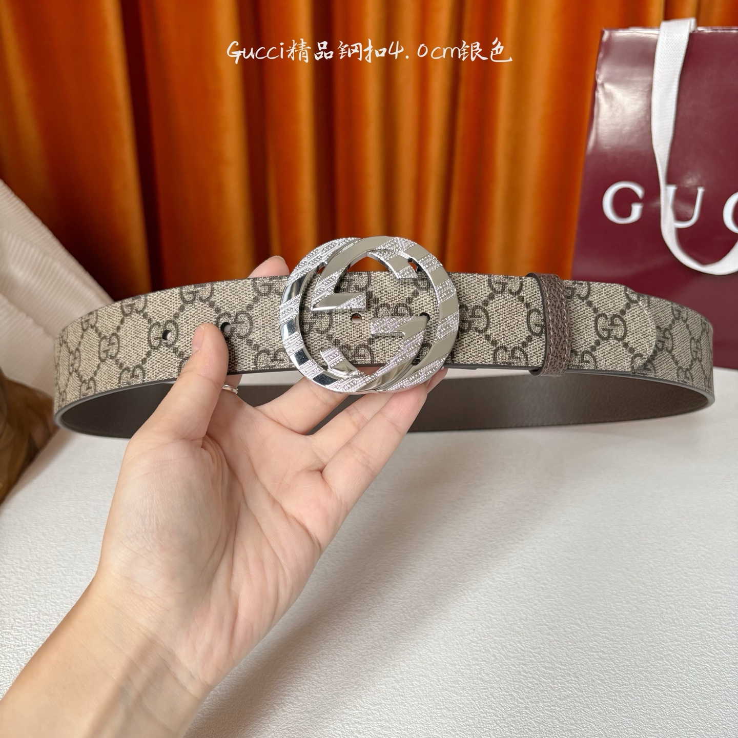 Gucci 经典款pvc印花面 搭配原版猪皮纹底 精品钢扣 宽4.0 Cm 经典永不过时款 潮流大方 时