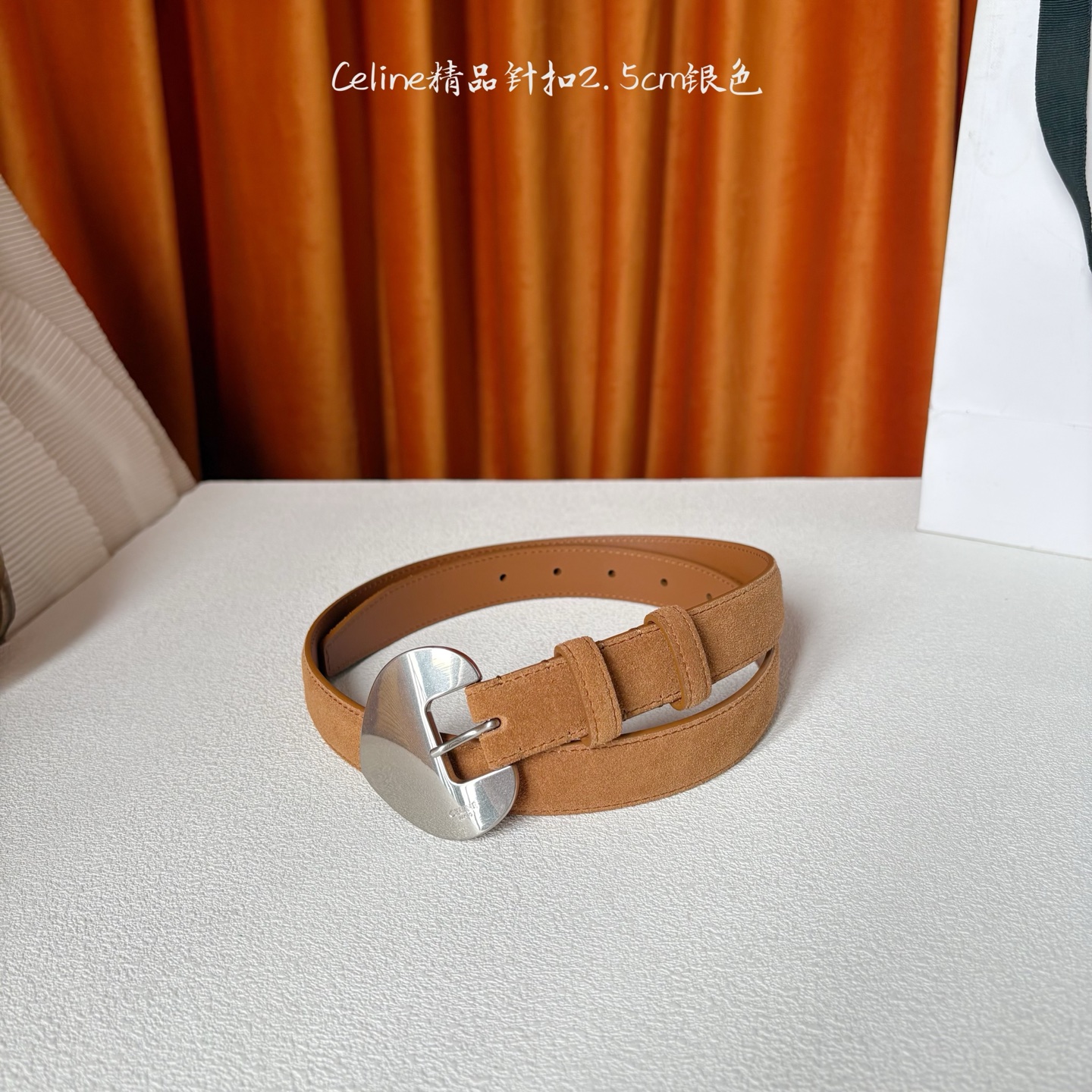 Celine 新款精品针扣女士腰带 意大利进口小牛皮 树膏夹层搭配复古鎏金铜扣 宽度2.5cm