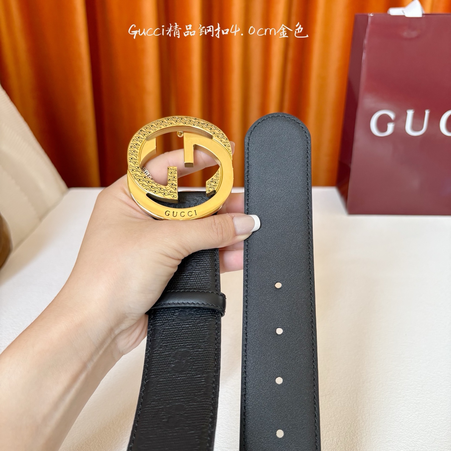 Gucci 经典款原版黑色压花面 搭配原版皮底 精品钢扣 宽4.0 Cm 经典永不过时款 潮流大方 时尚
