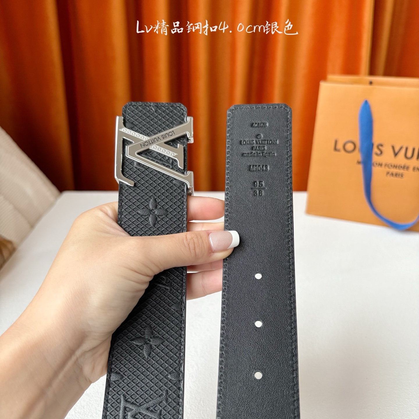 LOUIS VUITTON经典原单品质，原版压花面搭配原单精品钢扣，精工制作，细节看图，实物拍摄，高端奢