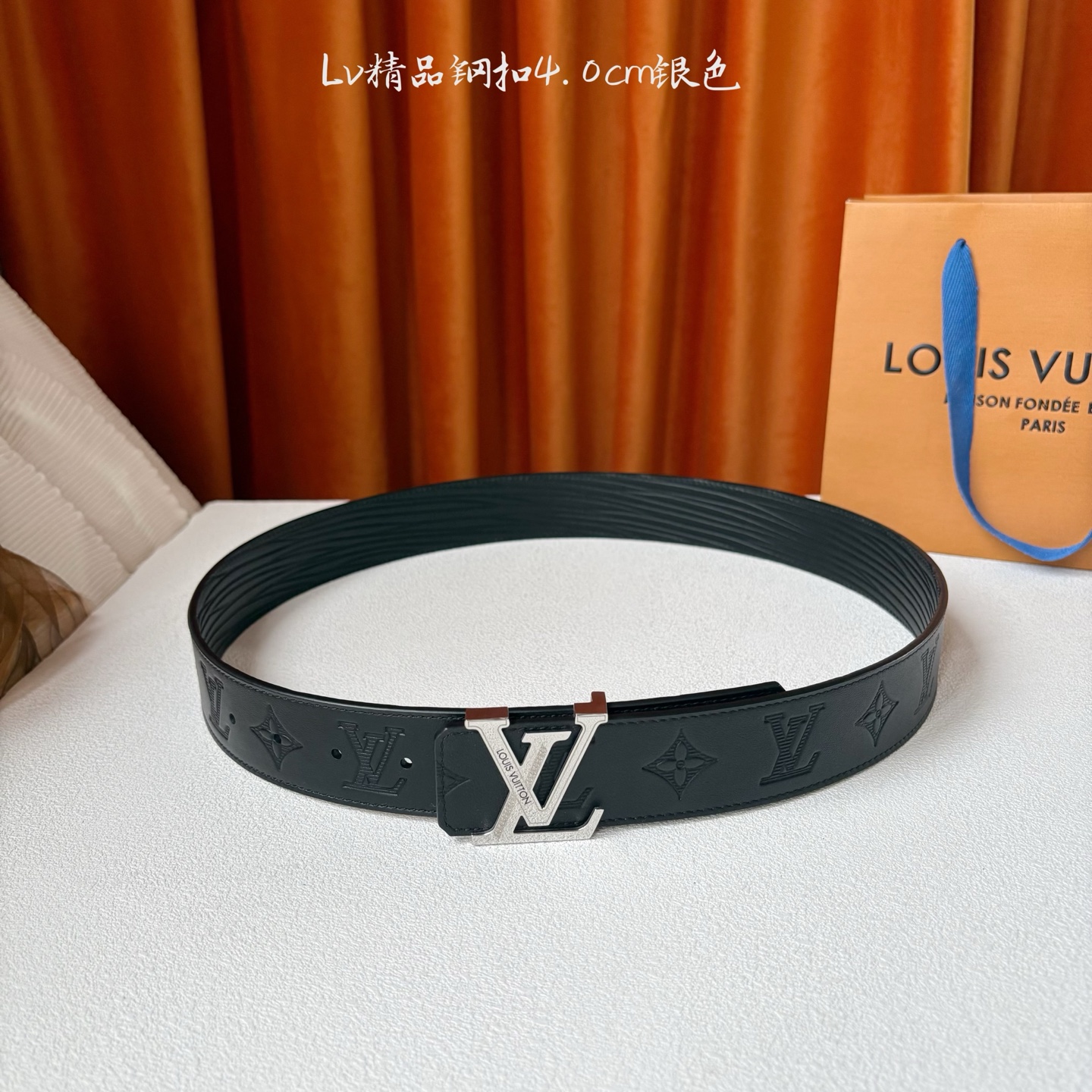 LOUIS VUITTON经典原单品质，原版压花面搭配原单精品钢扣，精工制作，细节看图，实物拍摄，高端奢