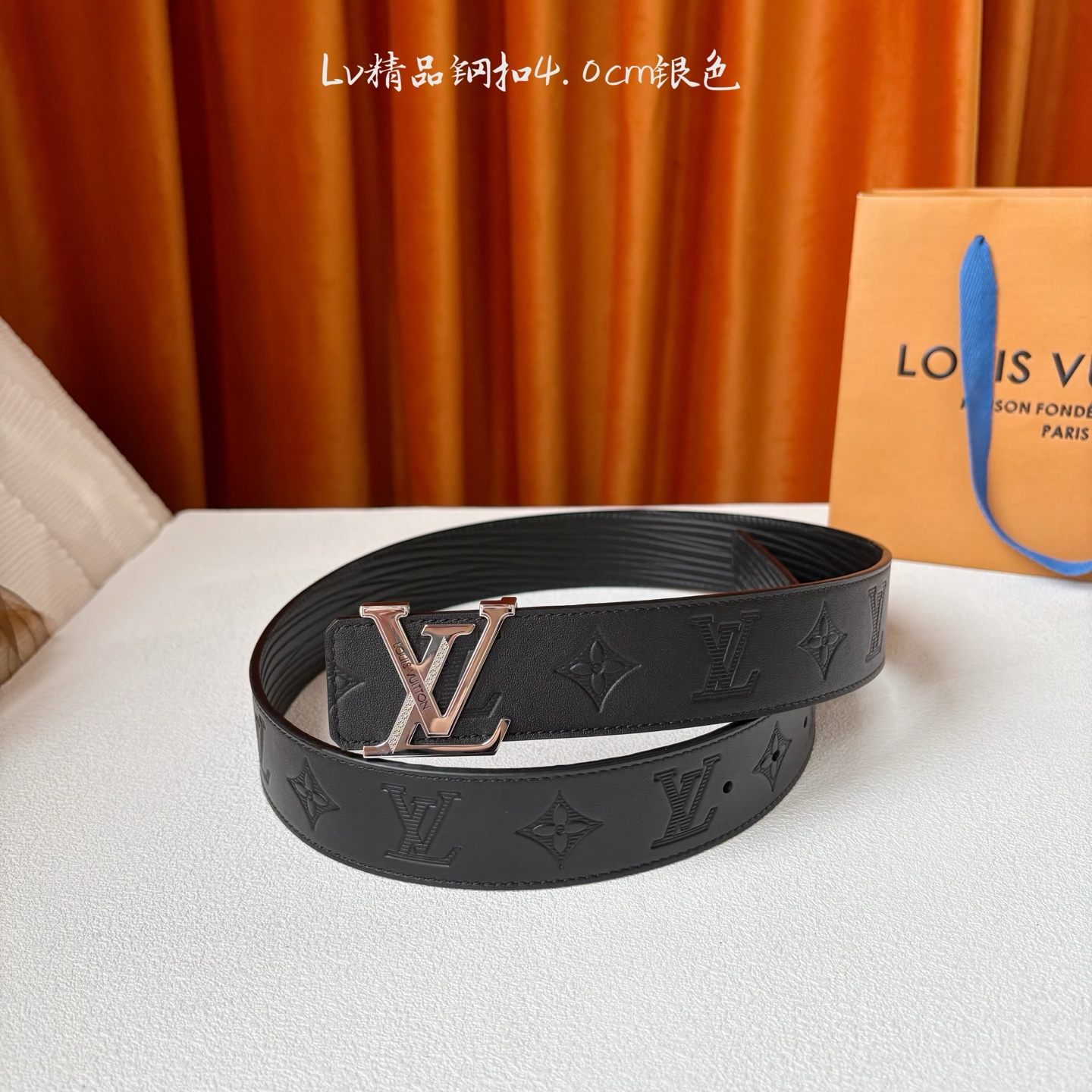 LOUIS VUITTON经典原单品质，原版压花面搭配原单精品钢扣，精工制作，细节看图，实物拍摄，高端奢