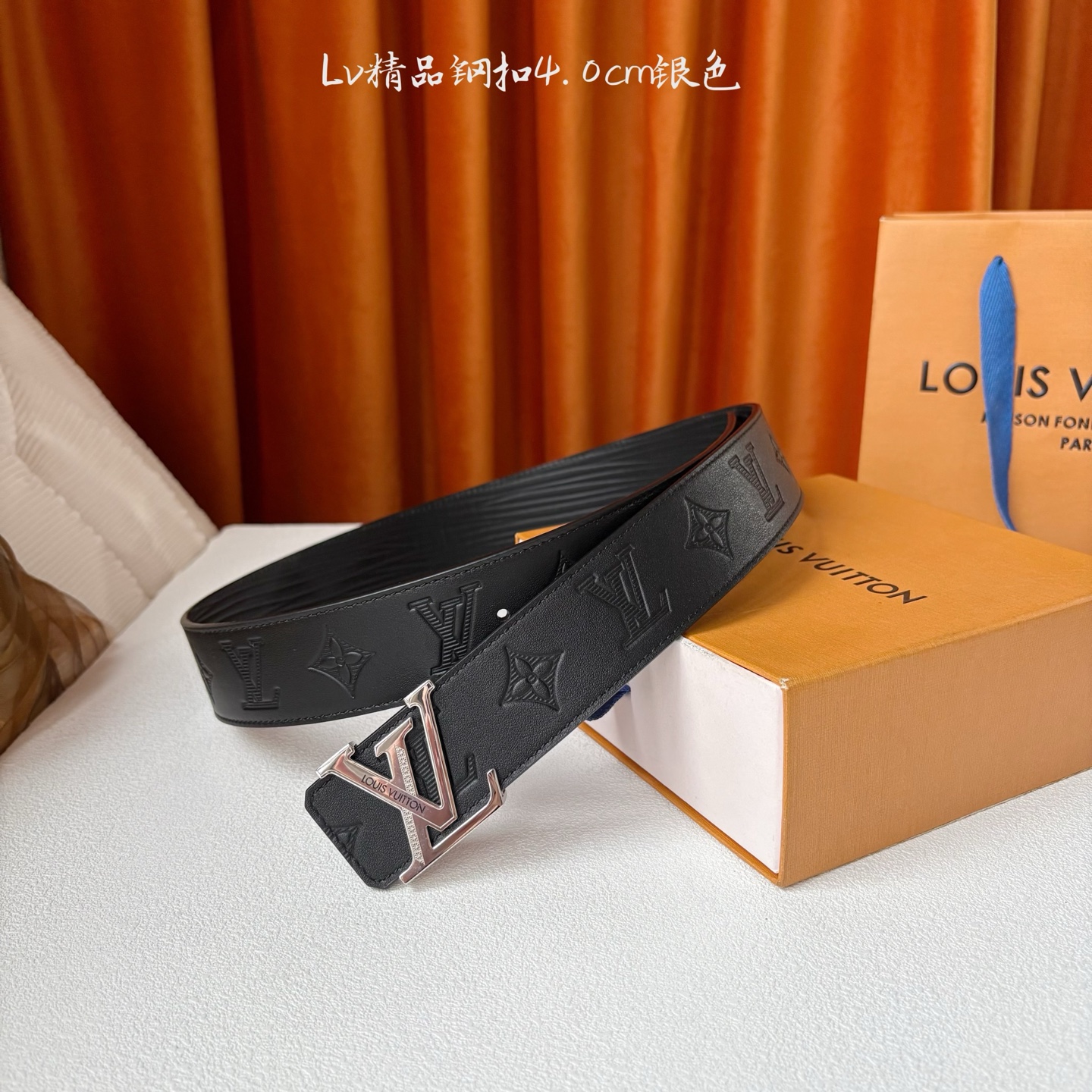 LOUIS VUITTON经典原单品质，原版压花面搭配原单精品钢扣，精工制作，细节看图，实物拍摄，高端奢