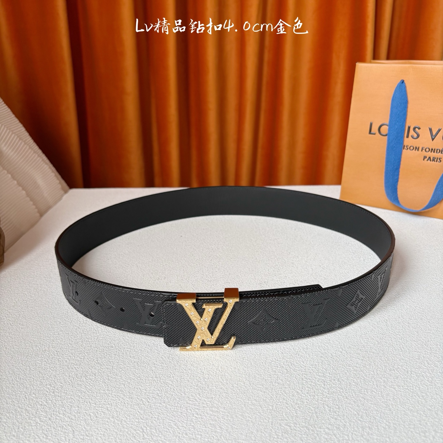 LOUIS VUITTON 经典原单品质，经典压花面搭配原版皮底，精品点钻钢扣，精工制作，细节看图，实物
