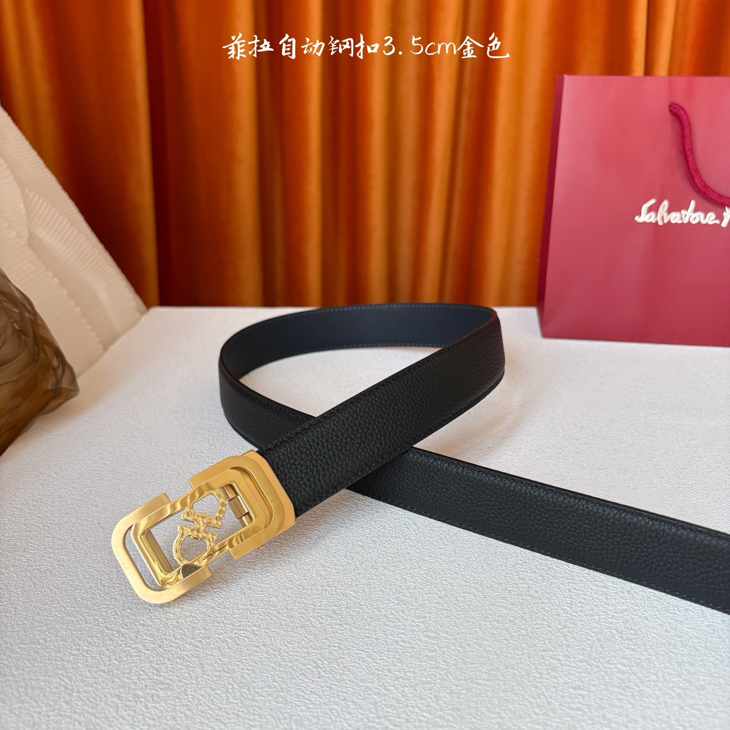 🅿️160  品牌：【菲拉】 菲拉进口小牛皮，手感细腻柔软。搭配纯钢自动精品扣，男士必备！宽度：3.5cm