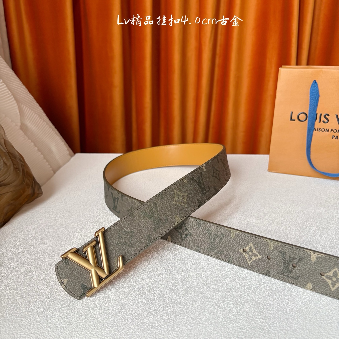 Monogram Surplus涂层帆布表带，LV Initials Monogram Surplus 