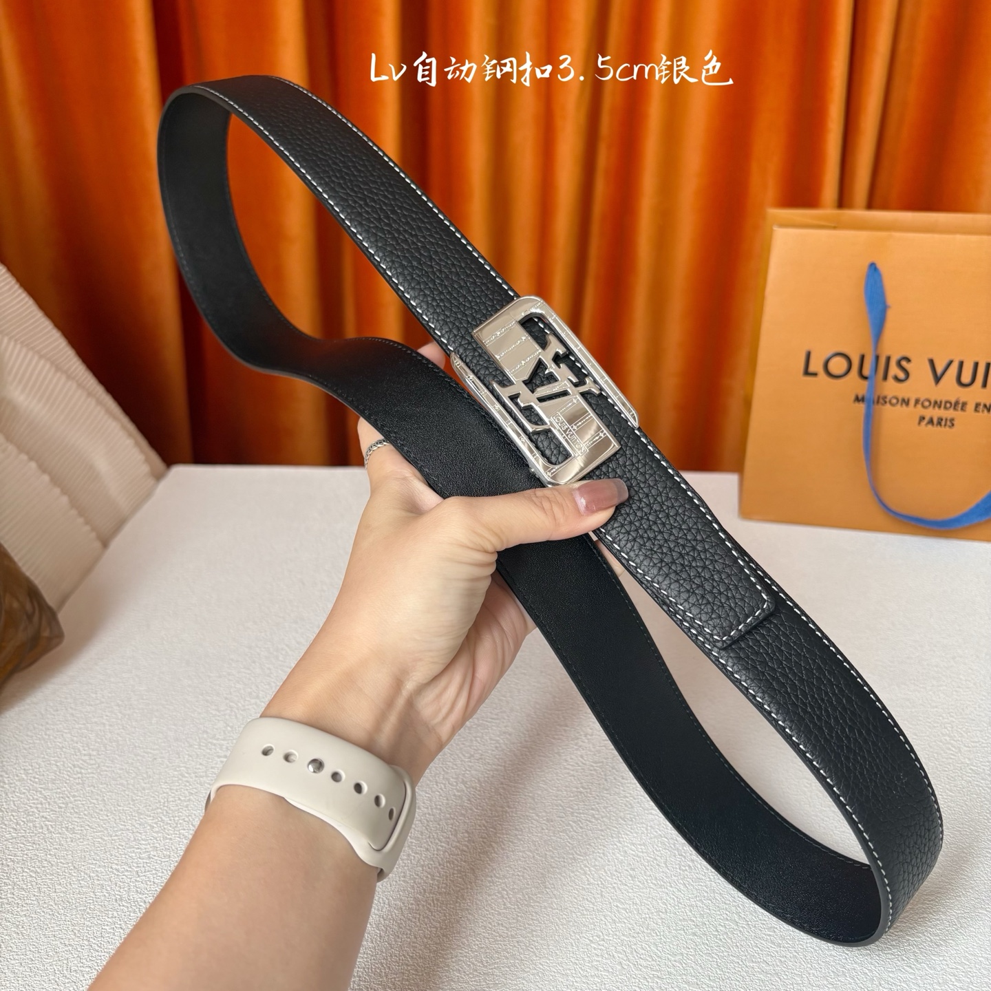 🅿️160  品牌：【驴牌】 Lv新款进口小牛皮，手感细腻柔软。搭配纯钢自动精品钢扣，男士必备！宽度：3.5cm