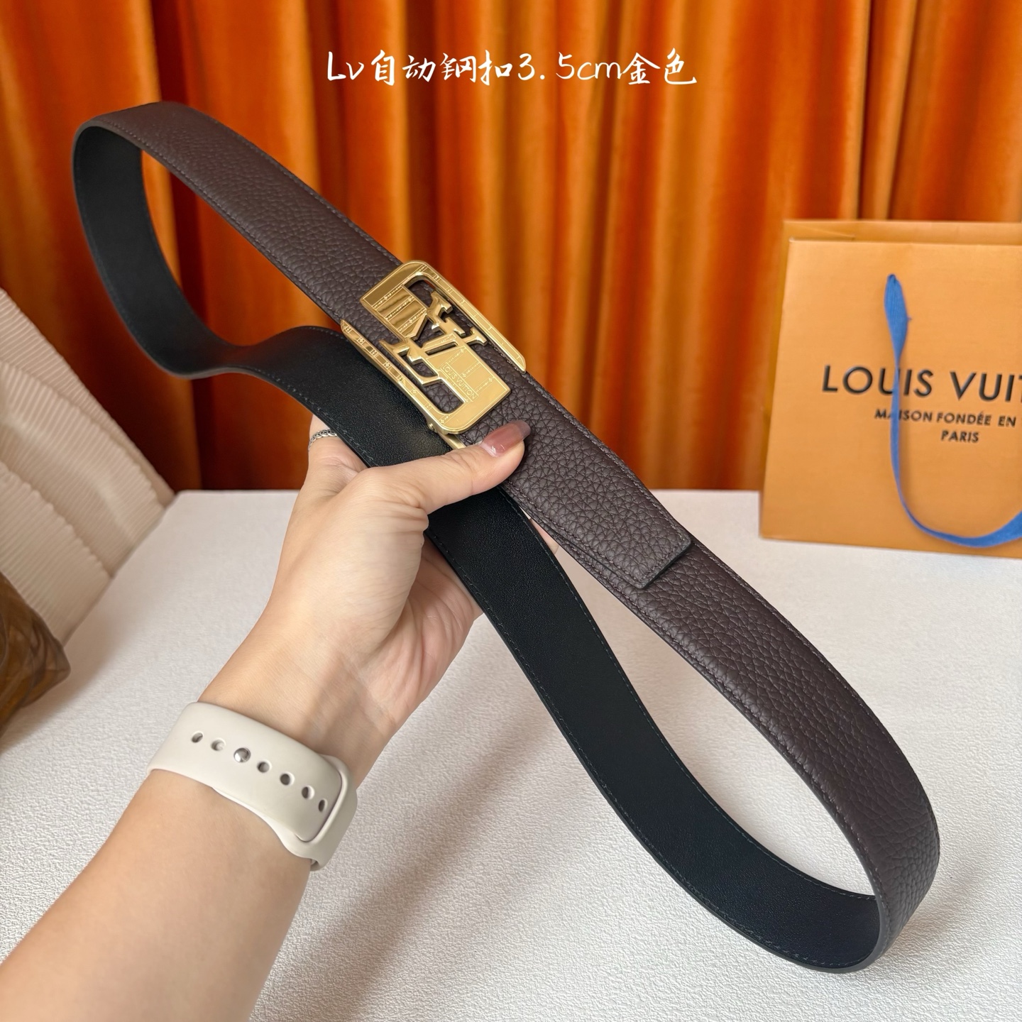 🅿️160  品牌：【驴牌】 Lv新款进口小牛皮，手感细腻柔软。搭配纯钢自动精品钢扣，男士必备！宽度：3.5cm