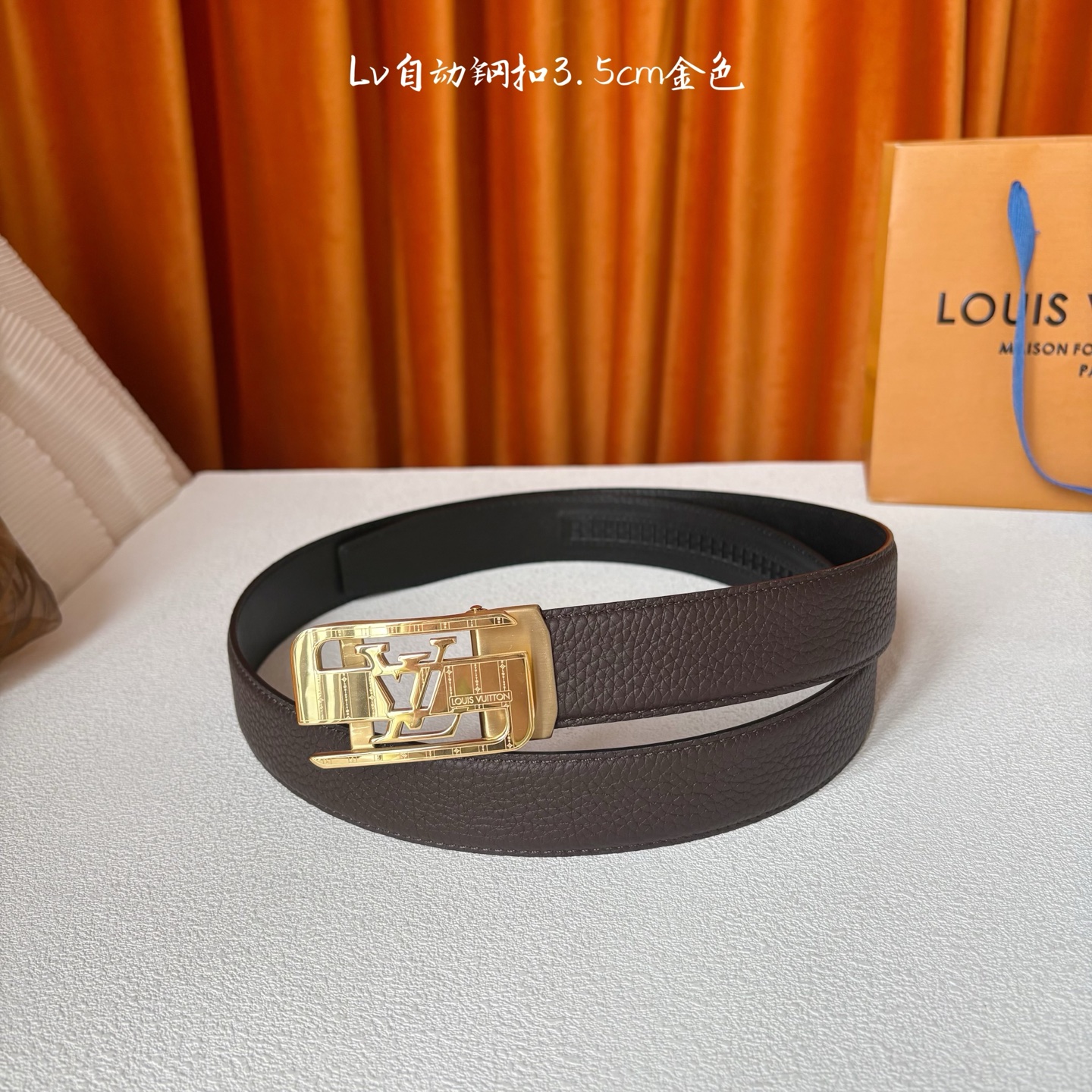 🅿️160  品牌：【驴牌】 Lv新款进口小牛皮，手感细腻柔软。搭配纯钢自动精品钢扣，男士必备！宽度：3.5cm