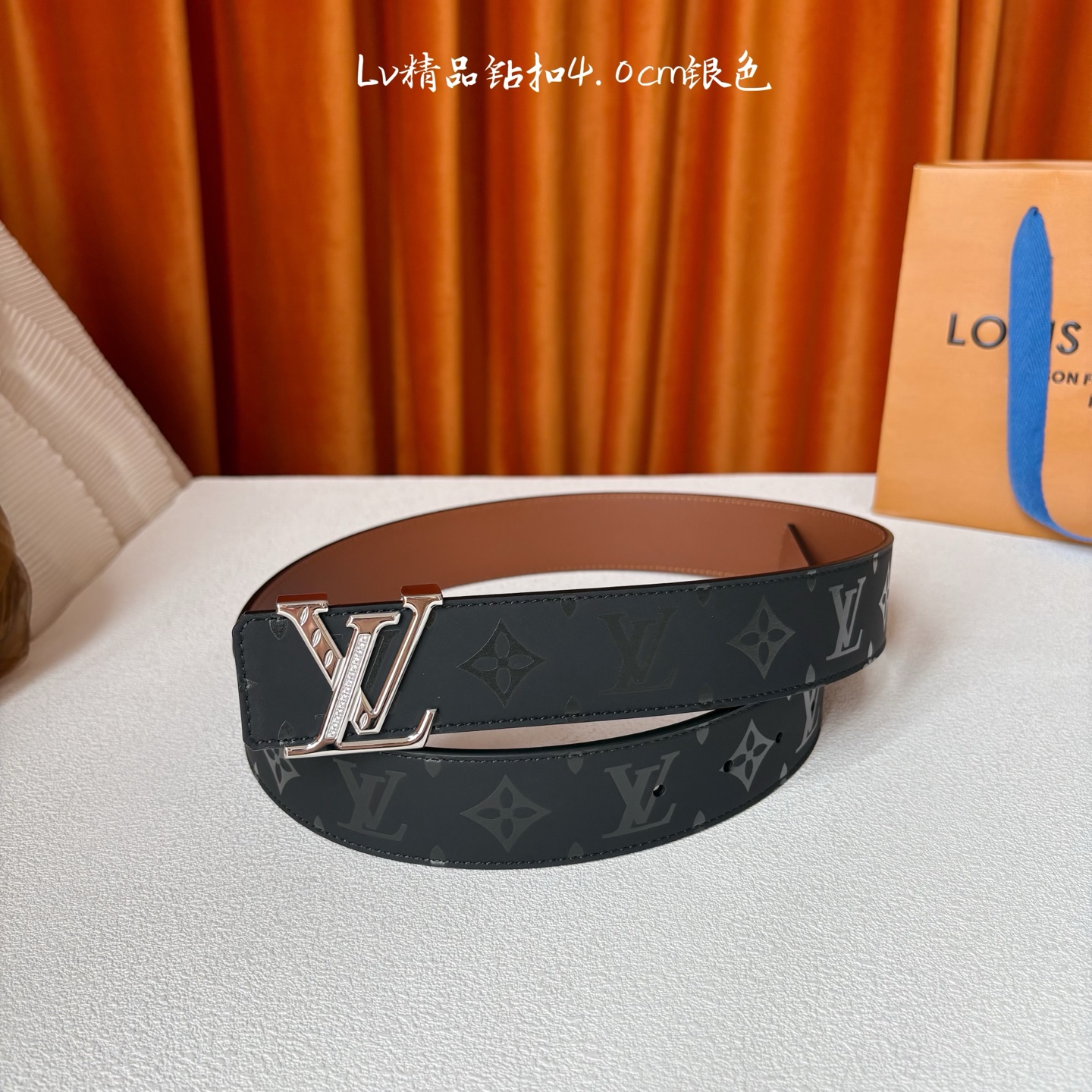 LOUIS VUITTON 经典原单品质，经典印花面搭配原版皮底，精品点钻钢扣，精工制作，细节看图，实物