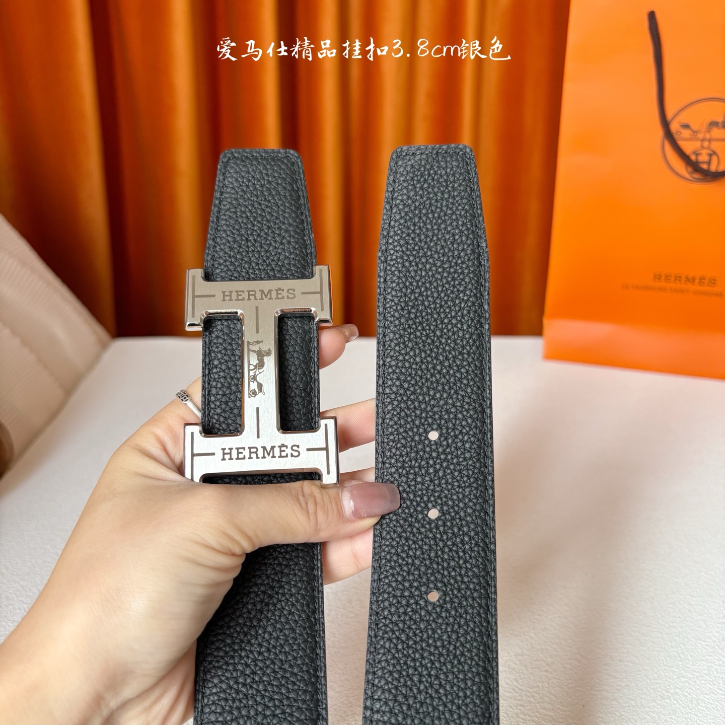 【爱马仕】Hermes 原单爱马仕，宽3.8cm进口原版皮带身，双面可两面用，精品电镀五金 ！