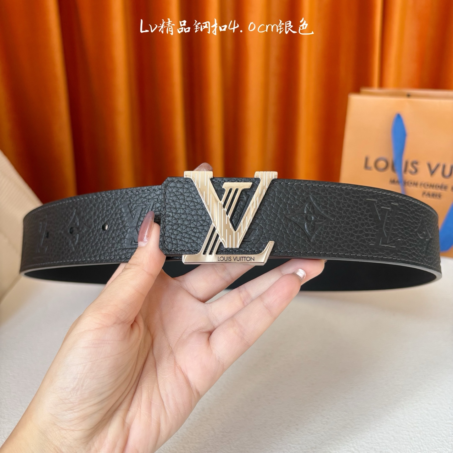 【LOUIS VUITTON】：经典原单品质，pvc压花面配原版平纹底，搭配原单精品钢扣，精工制作，细节