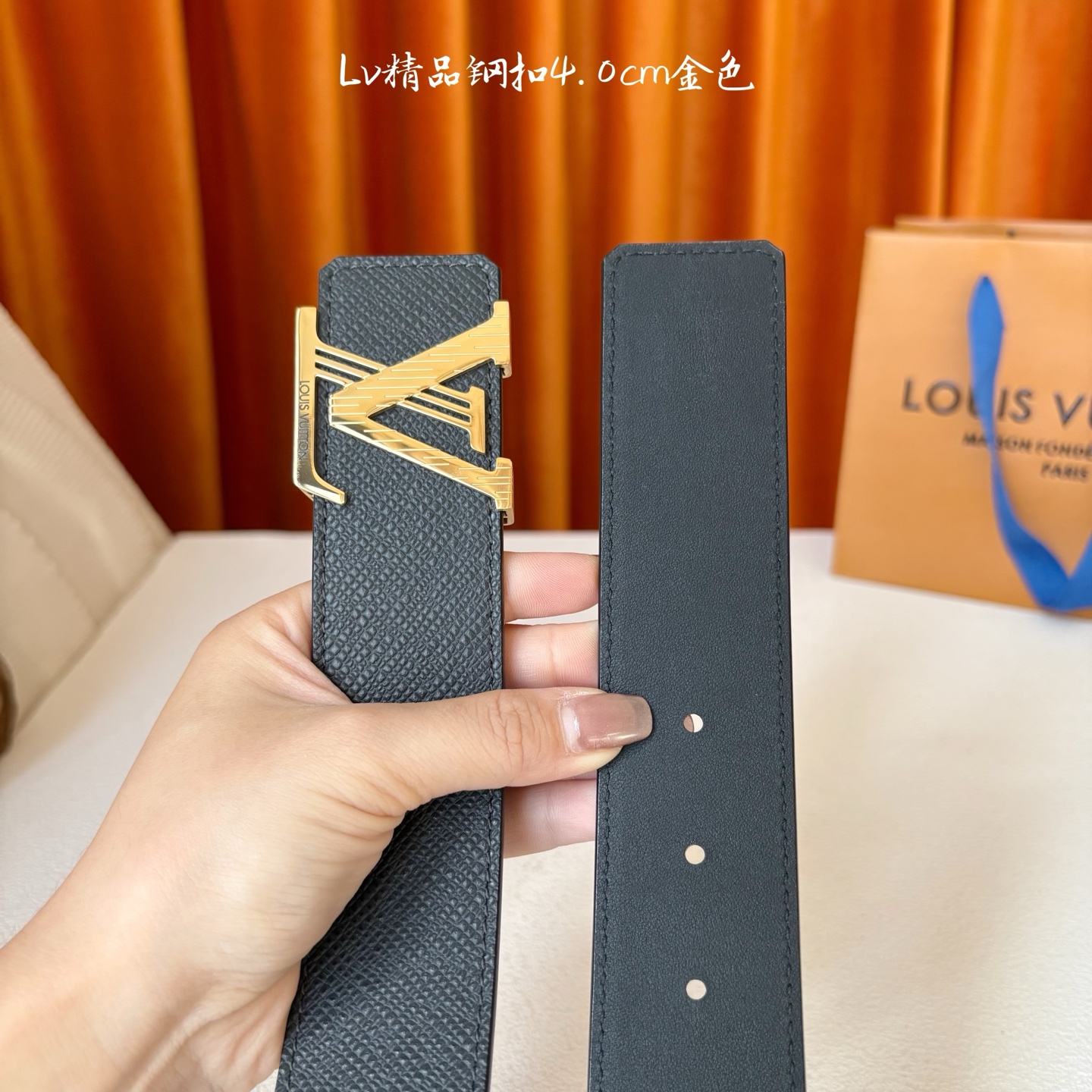 【LOUIS VUITTON】：经典原单品质，原版手掌纹配原版平纹底，搭配原单精品钢扣，精工制作，细节看
