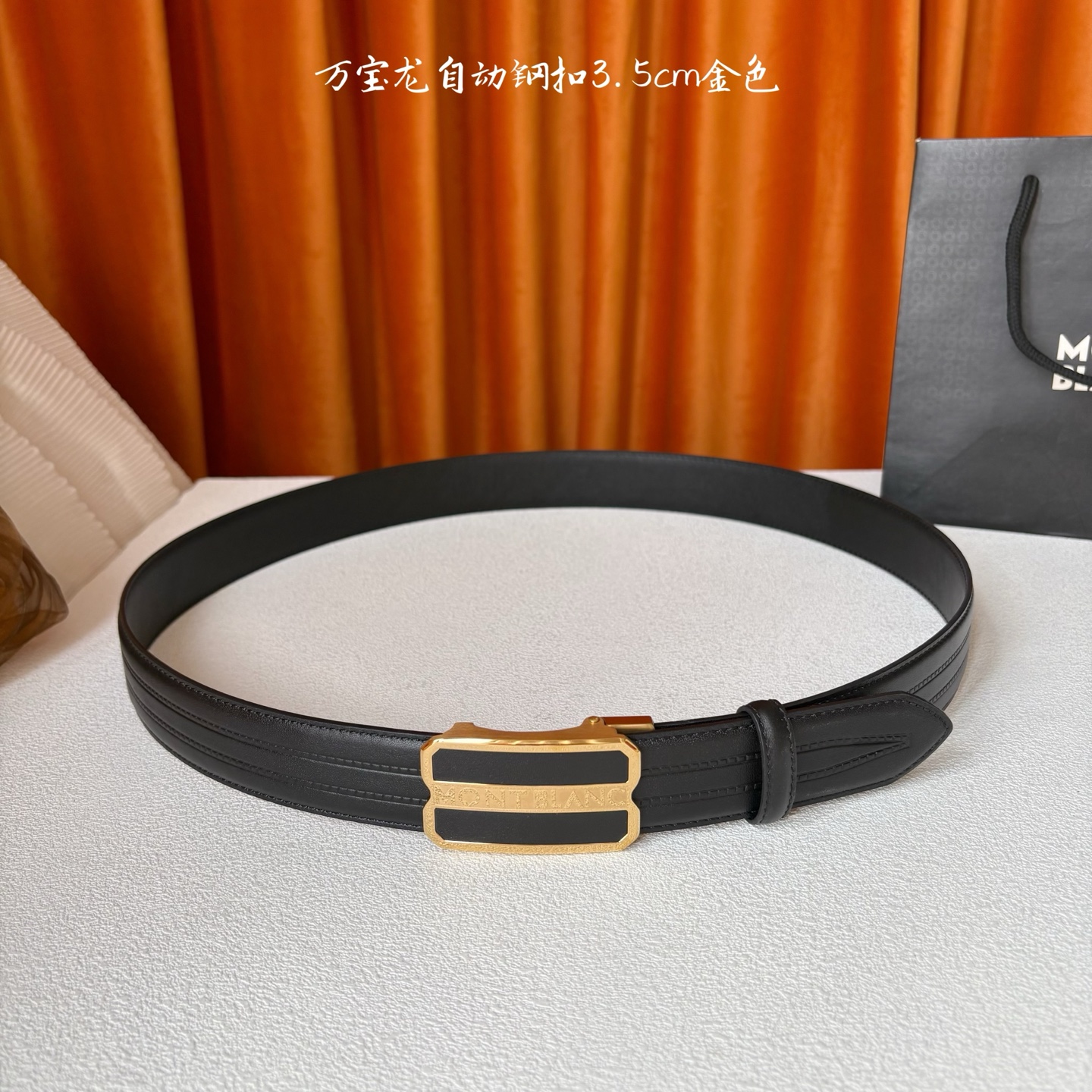 品牌：【万宝龙】 Montblanc家持续其一贯的高雅、绅士、精致的风格，进口小牛皮，手感细腻柔软。纯钢