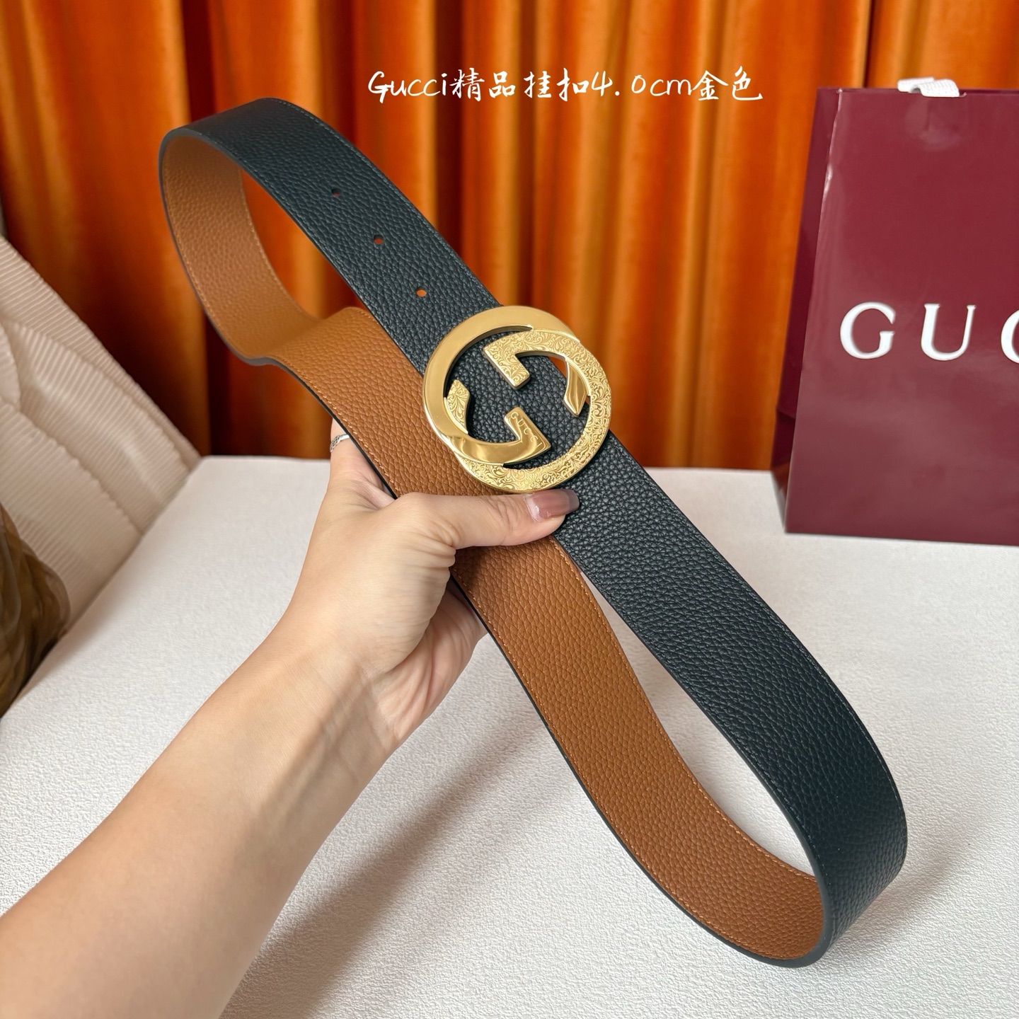 Gucci2025秋冬新作，黑土黄双面荔枝纹搭配可拆卸互扣式双G搭扣，双面可用，潮流时尚。