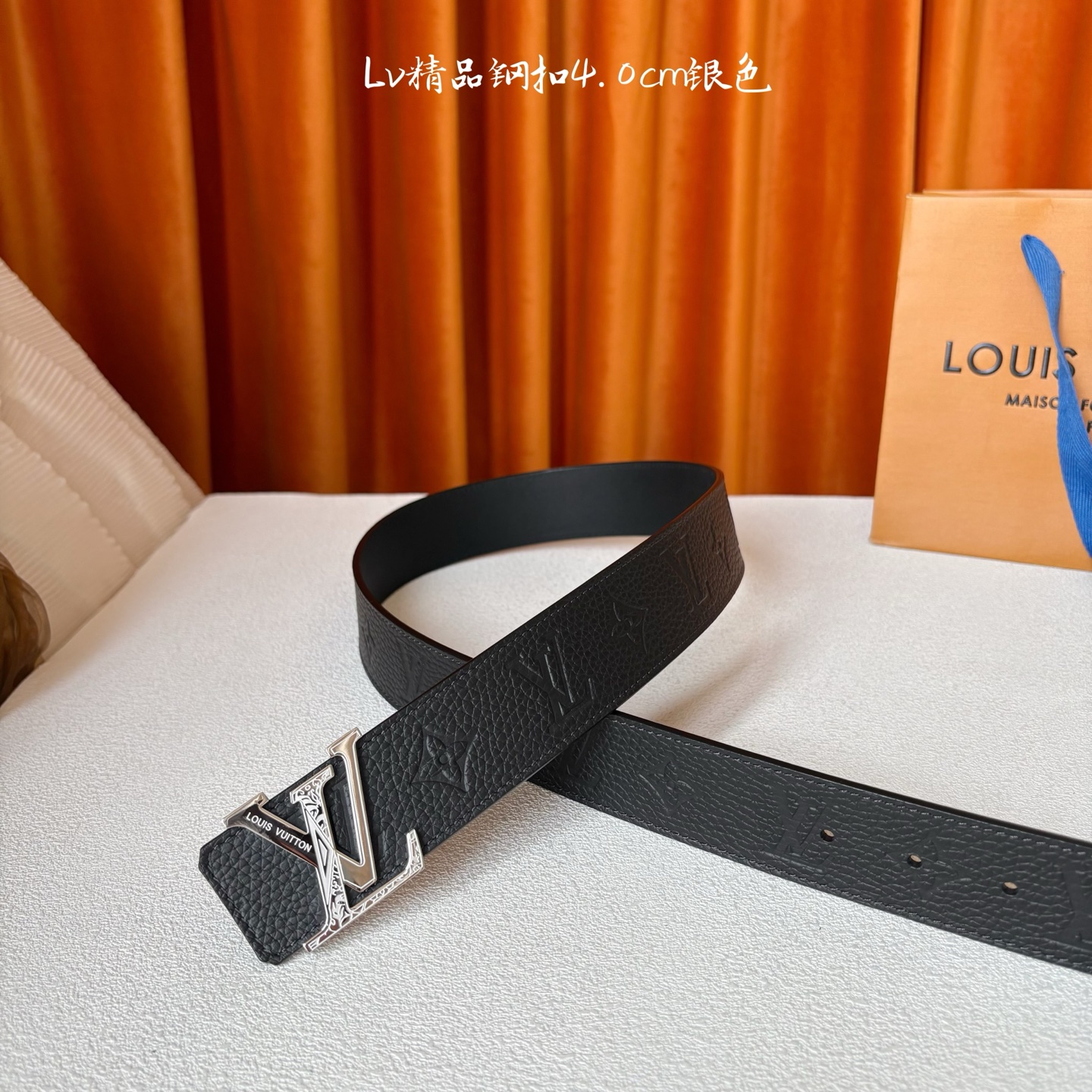 【LOUIS VUITTON】：经典原单品质，面经典压花配原版平纹底，搭配原单精品钢扣，精工制作，细节看
