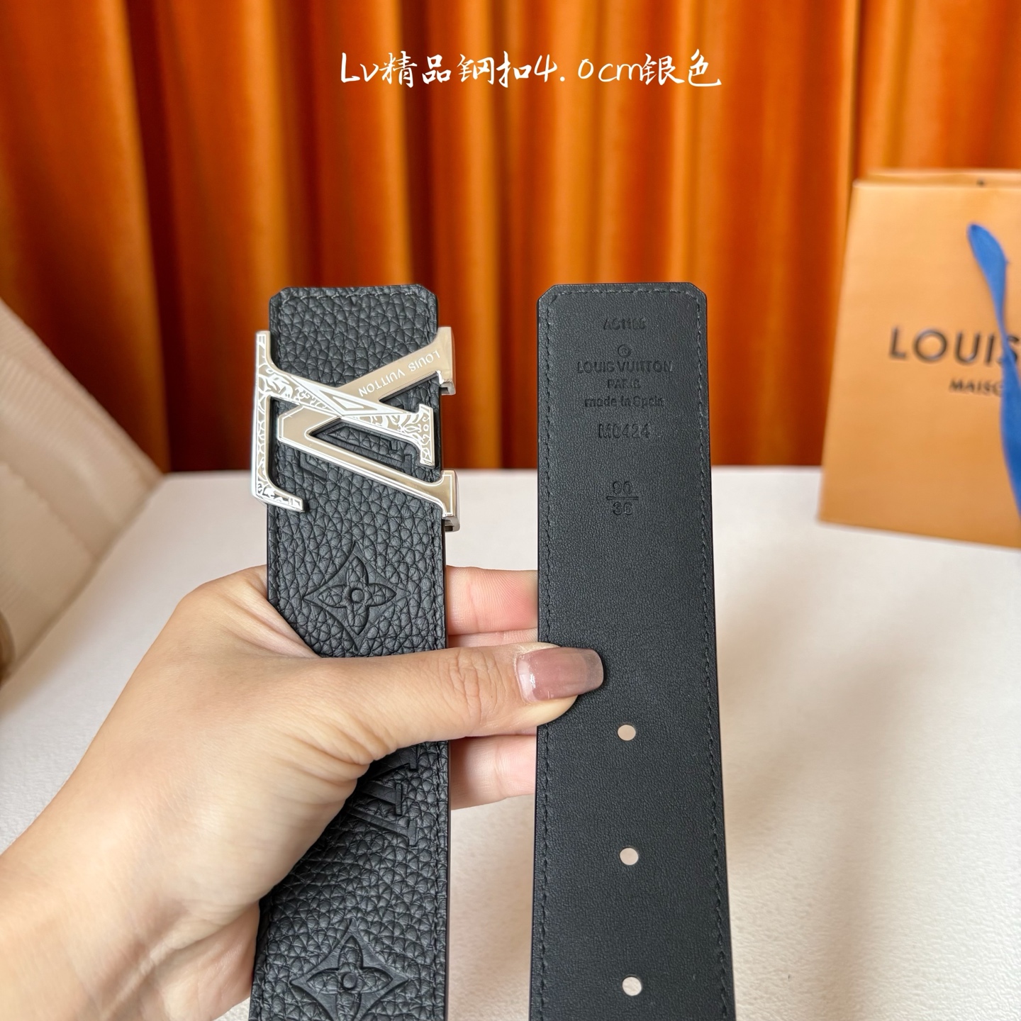 【LOUIS VUITTON】：经典原单品质，面经典压花配原版平纹底，搭配原单精品钢扣，精工制作，细节看