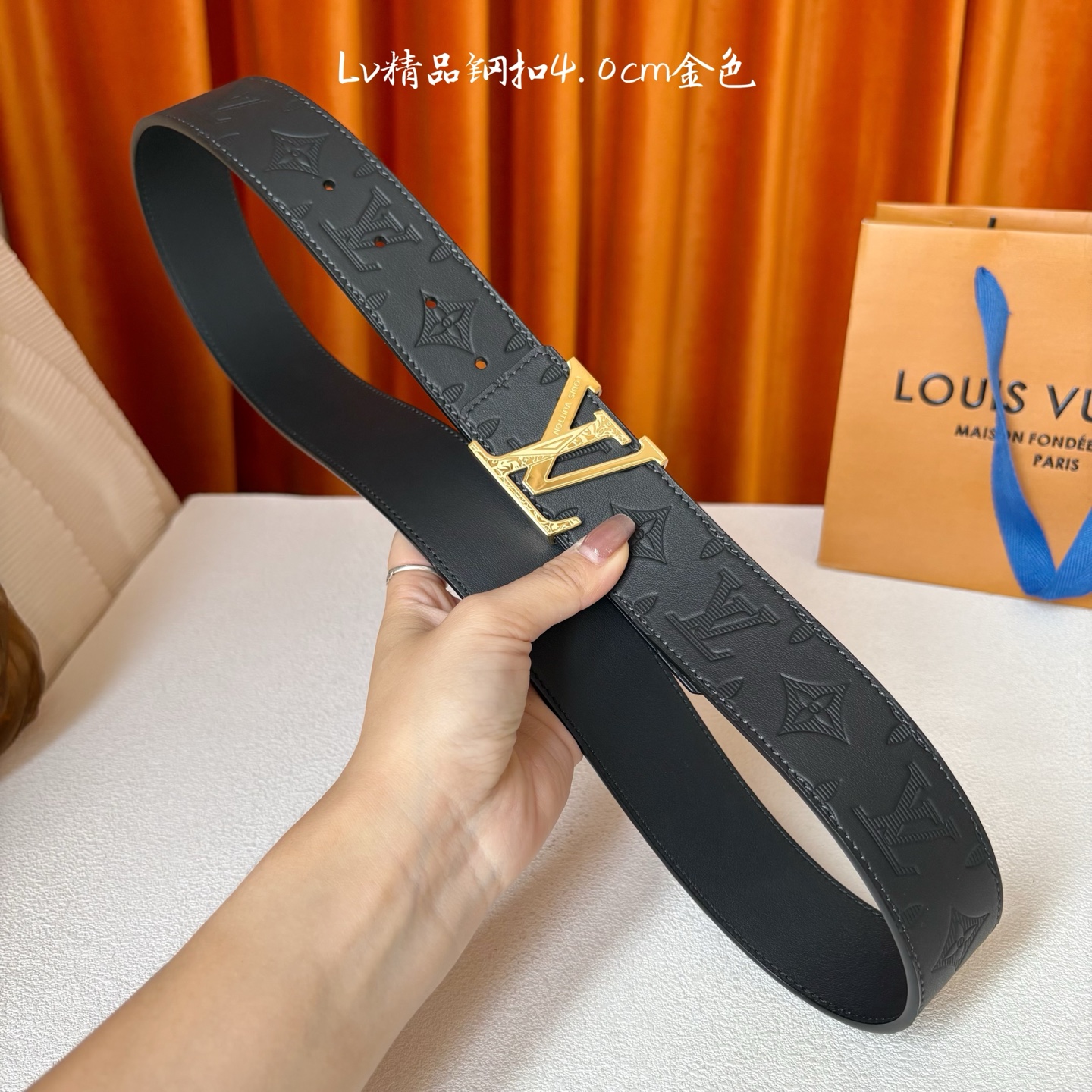 【LOUIS VUITTON】：经典原单品质，面经典压花配原版平纹底，搭配原单精品钢扣，精工制作，细节看