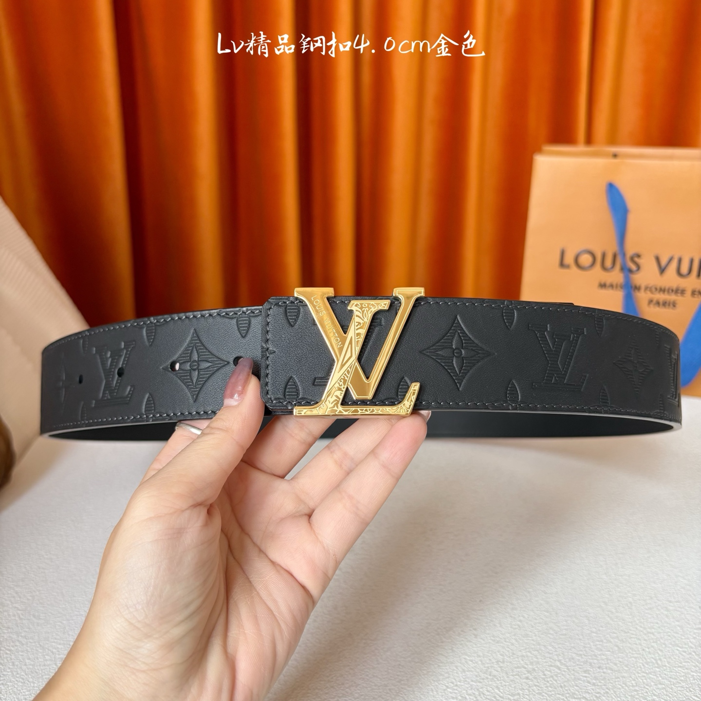 【LOUIS VUITTON】：经典原单品质，面经典压花配原版平纹底，搭配原单精品钢扣，精工制作，细节看
