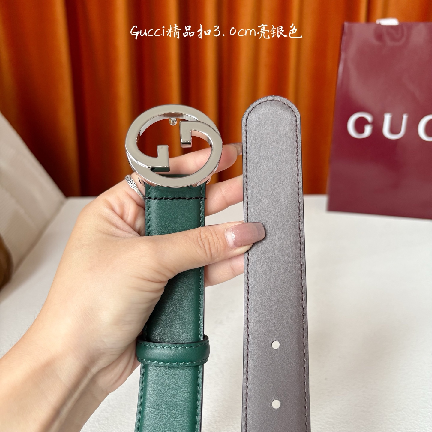 【Gucci】：原单面头层牛皮腰带搭配平纹咖色底，经典G字铜扣，时尚大方，古奇又一经典之作，宽度3.0c
